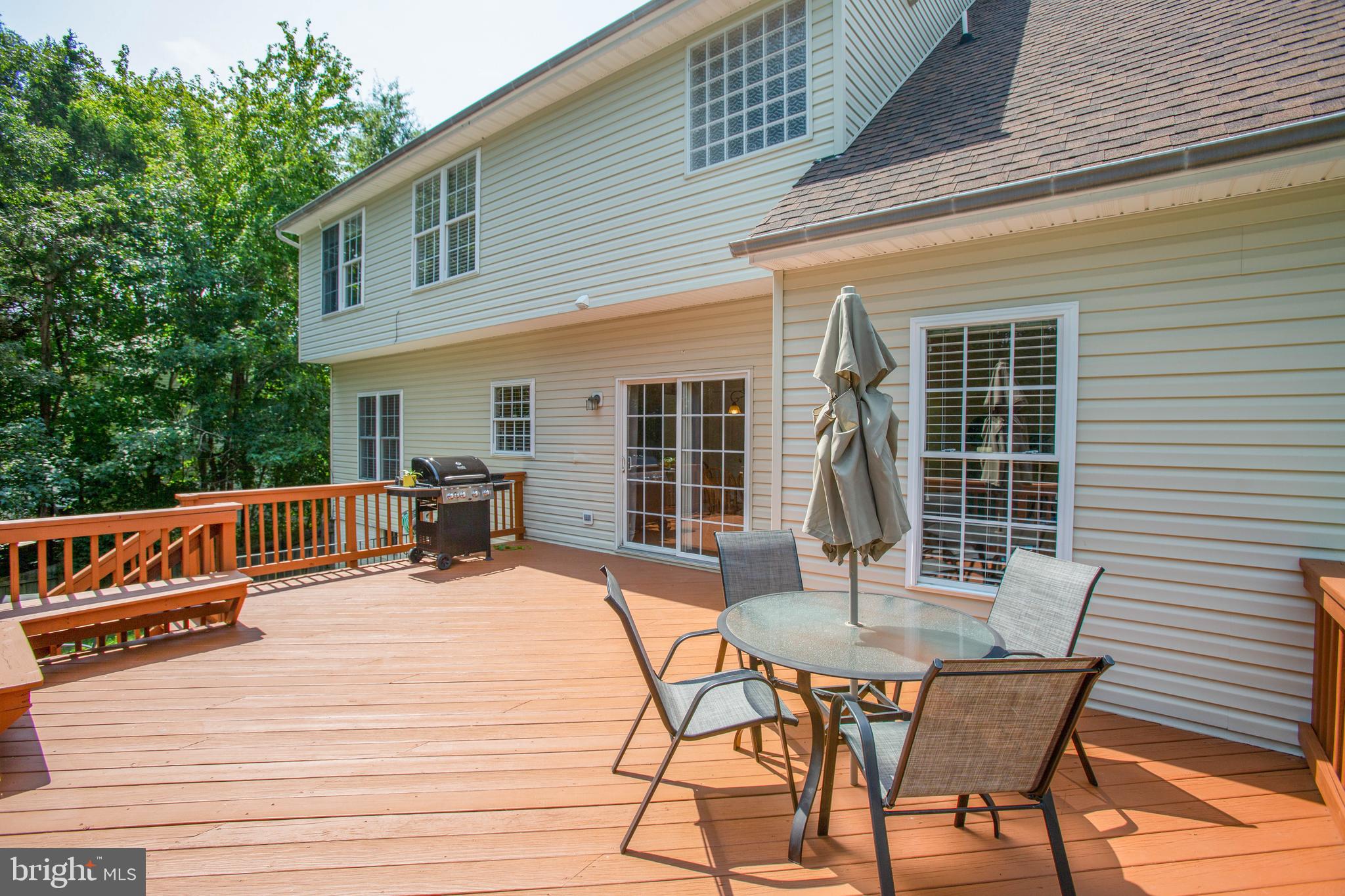 ROYAL OAKS - Residential