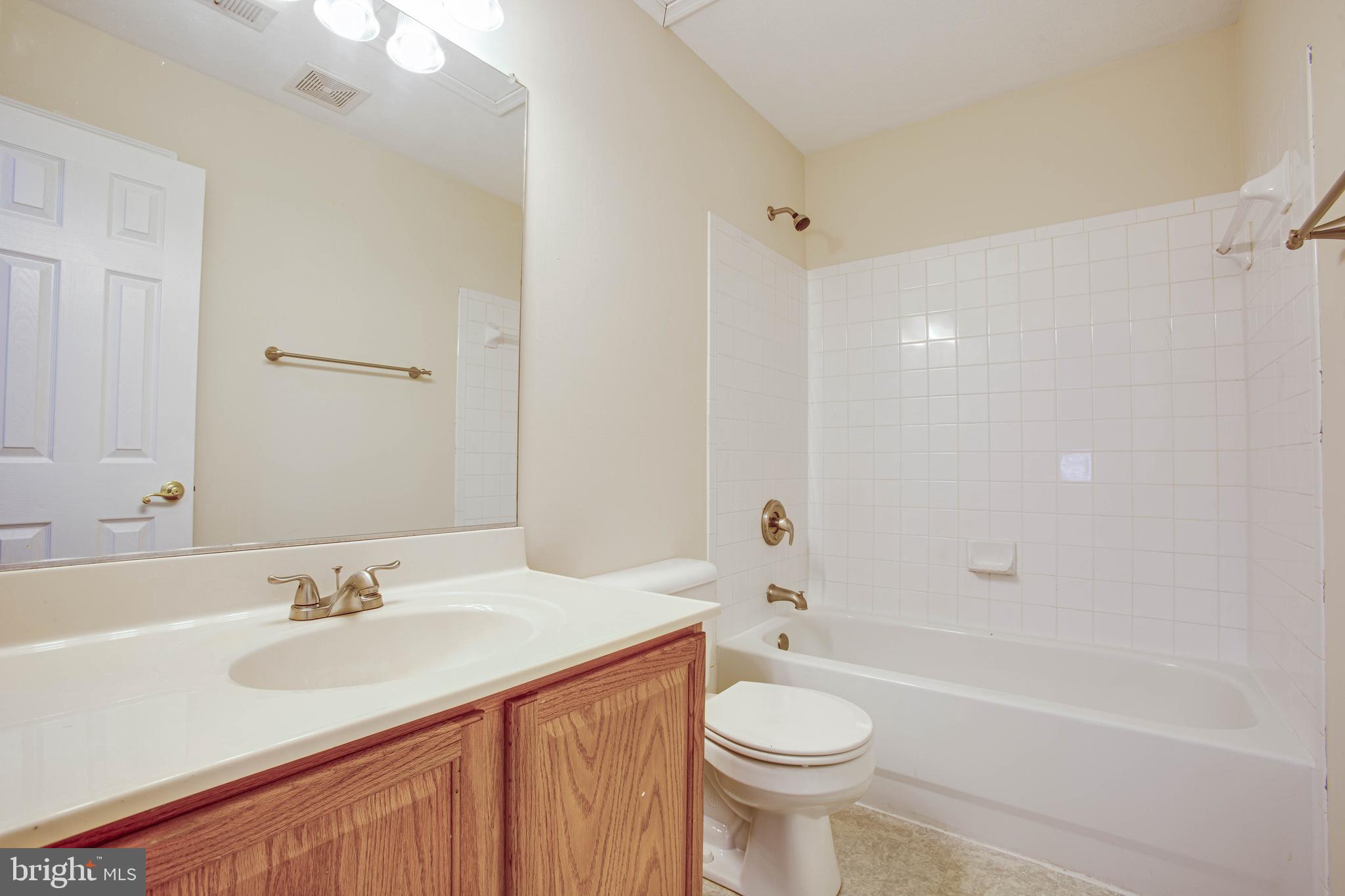 ROYAL OAKS - Residential