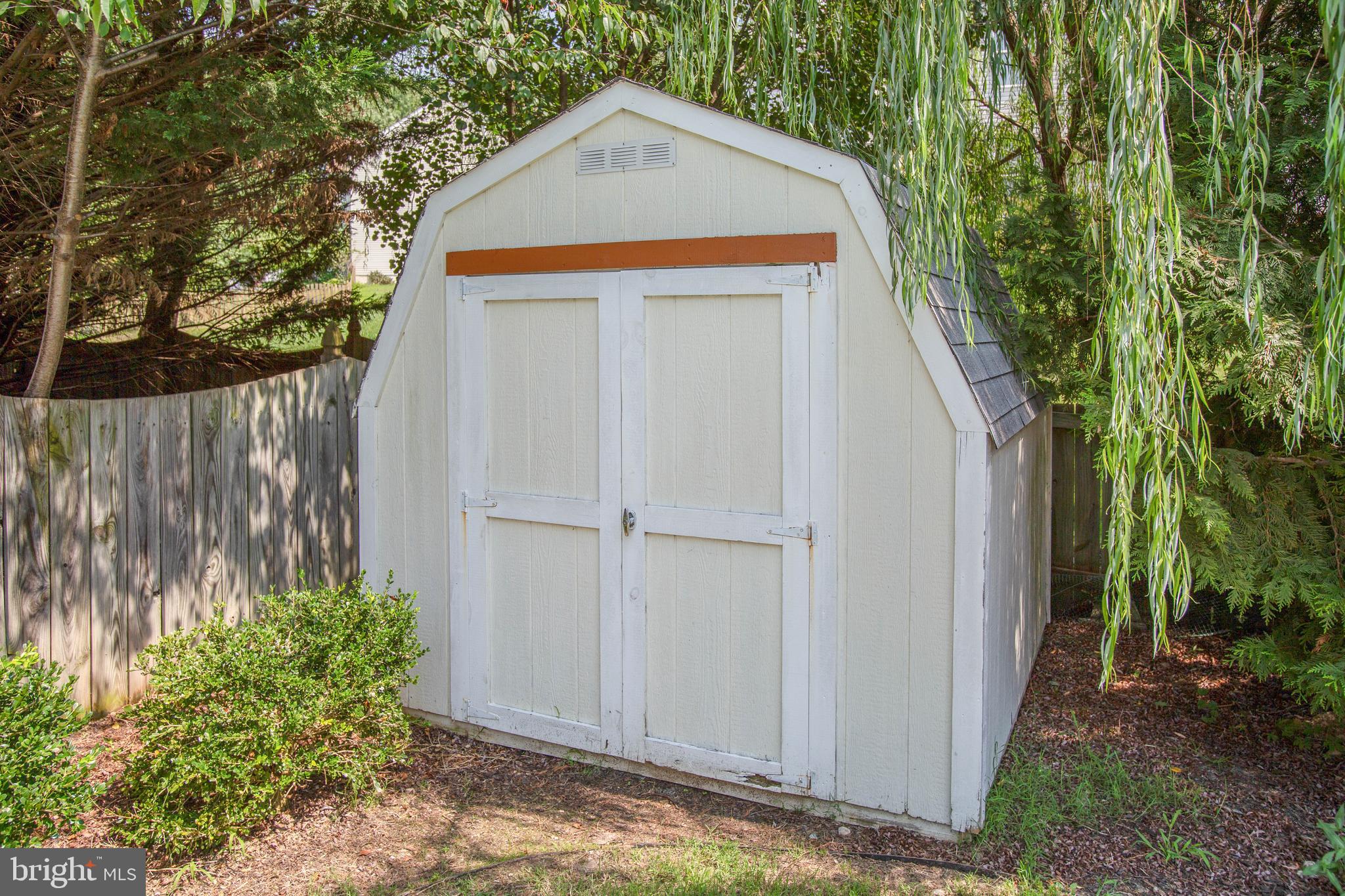 ROYAL OAKS - Residential