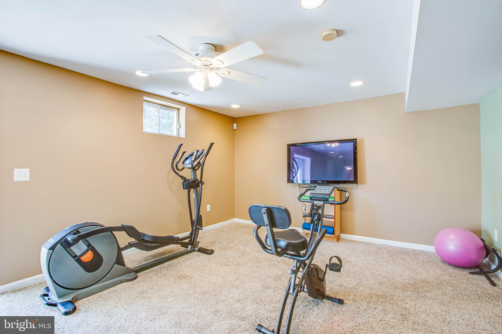 ROYAL OAKS - Residential