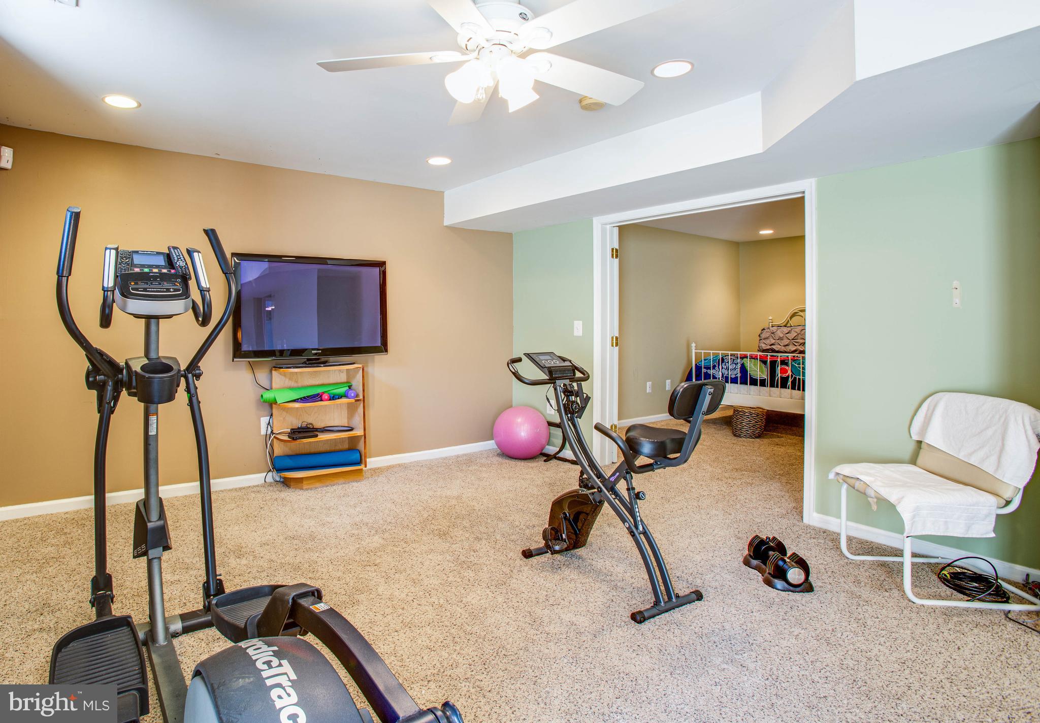 ROYAL OAKS - Residential