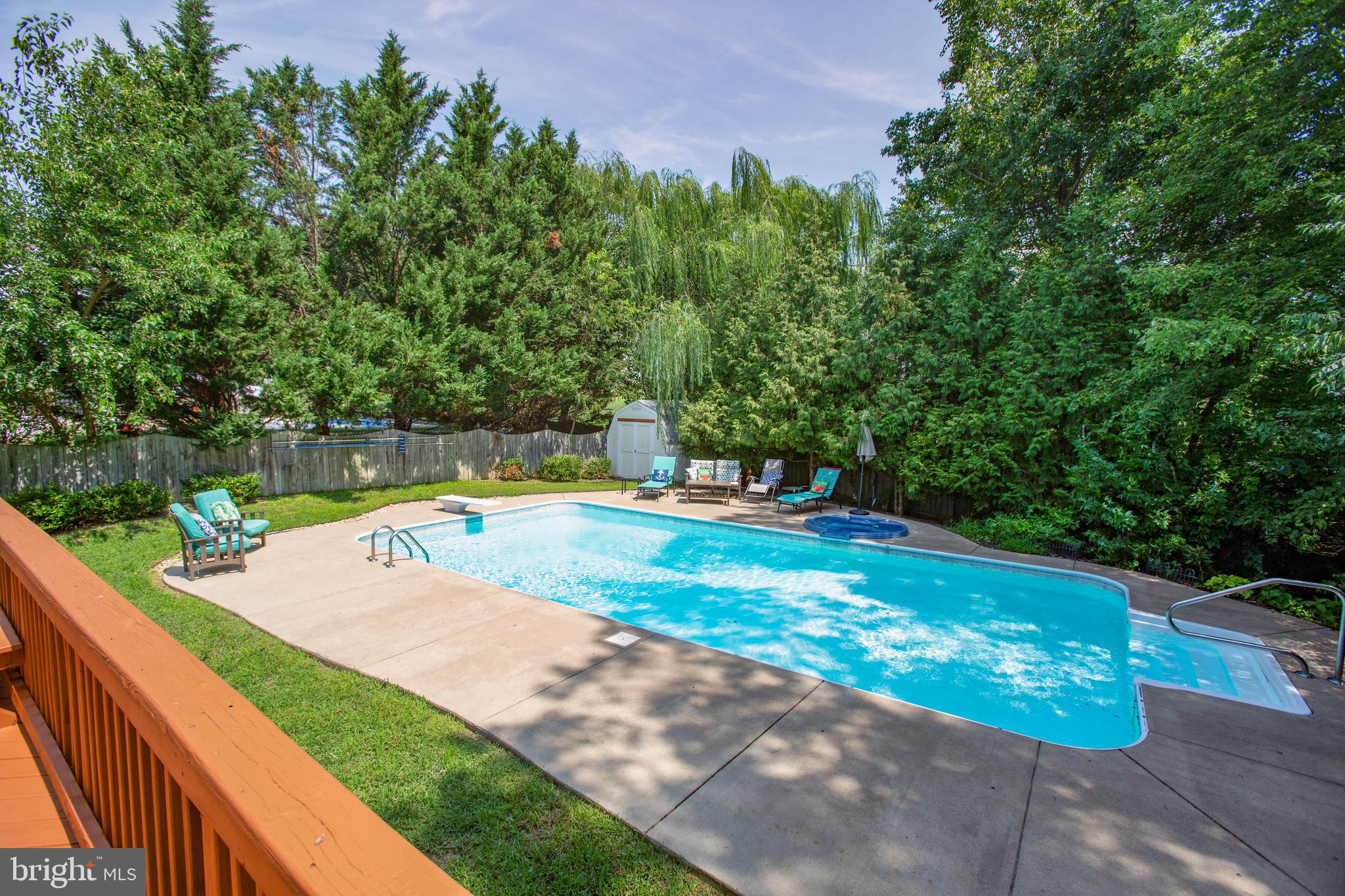 ROYAL OAKS - Residential