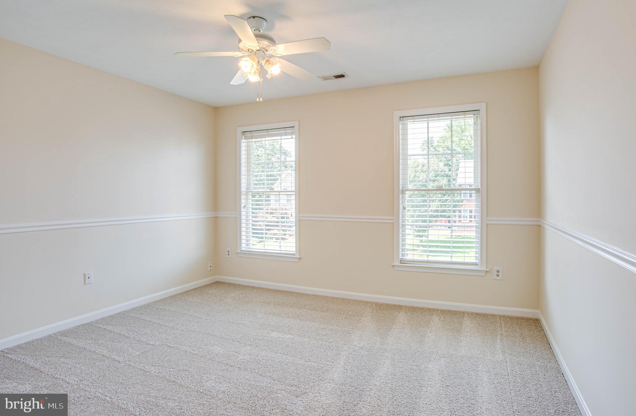 ROYAL OAKS - Residential