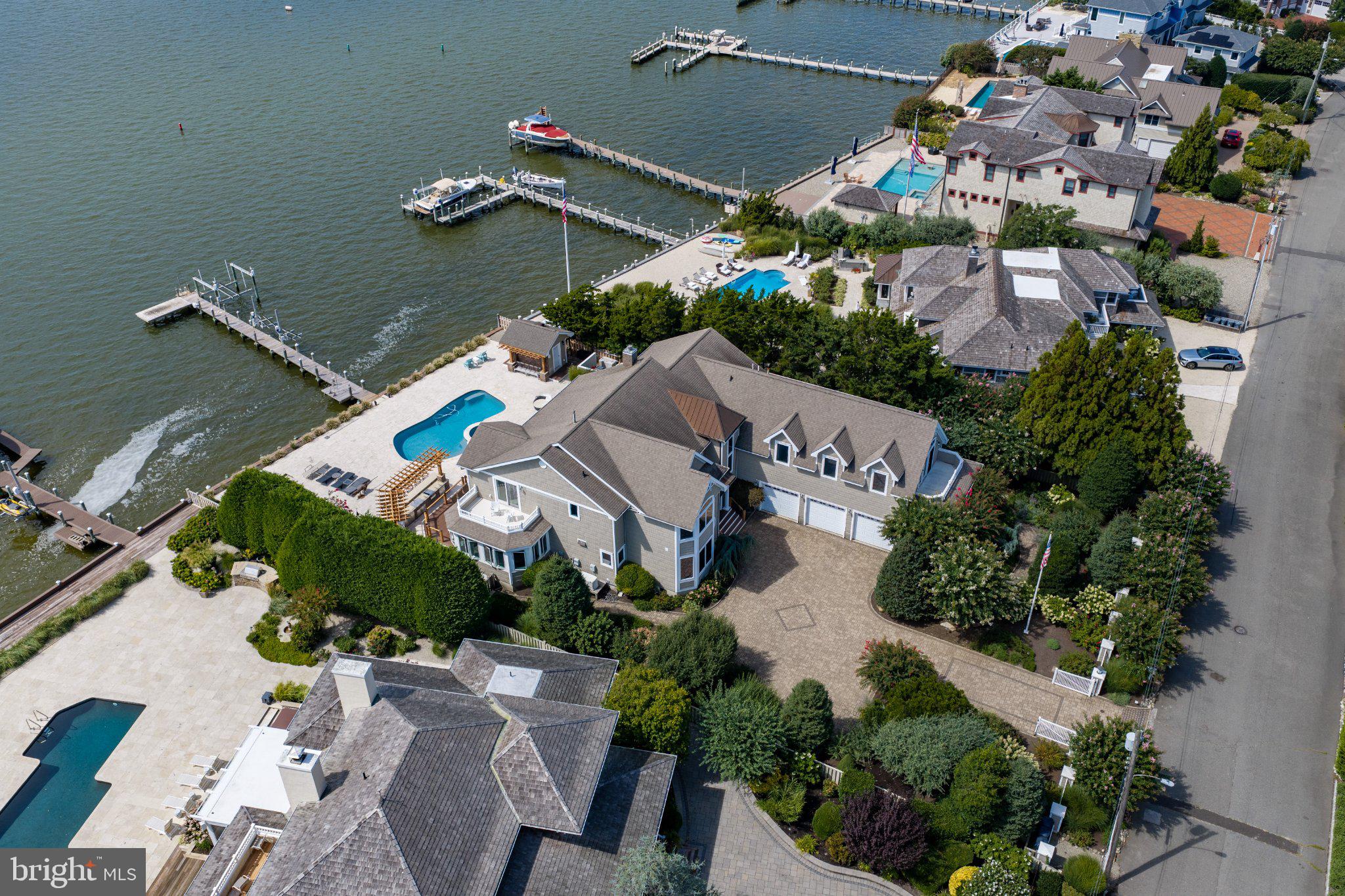 69 BAYVIEW DRIVE