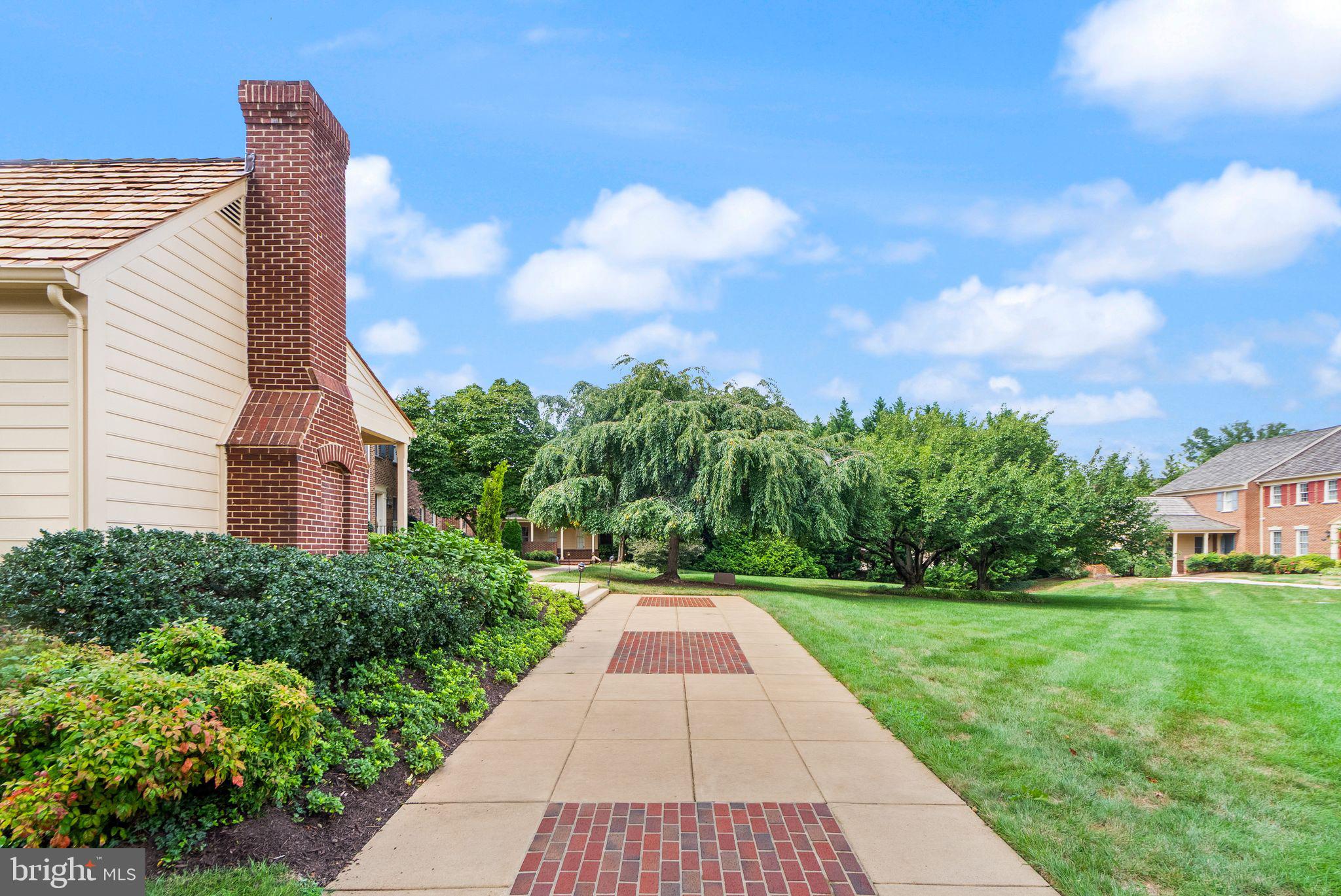 MADISON OF MCLEAN - Residential