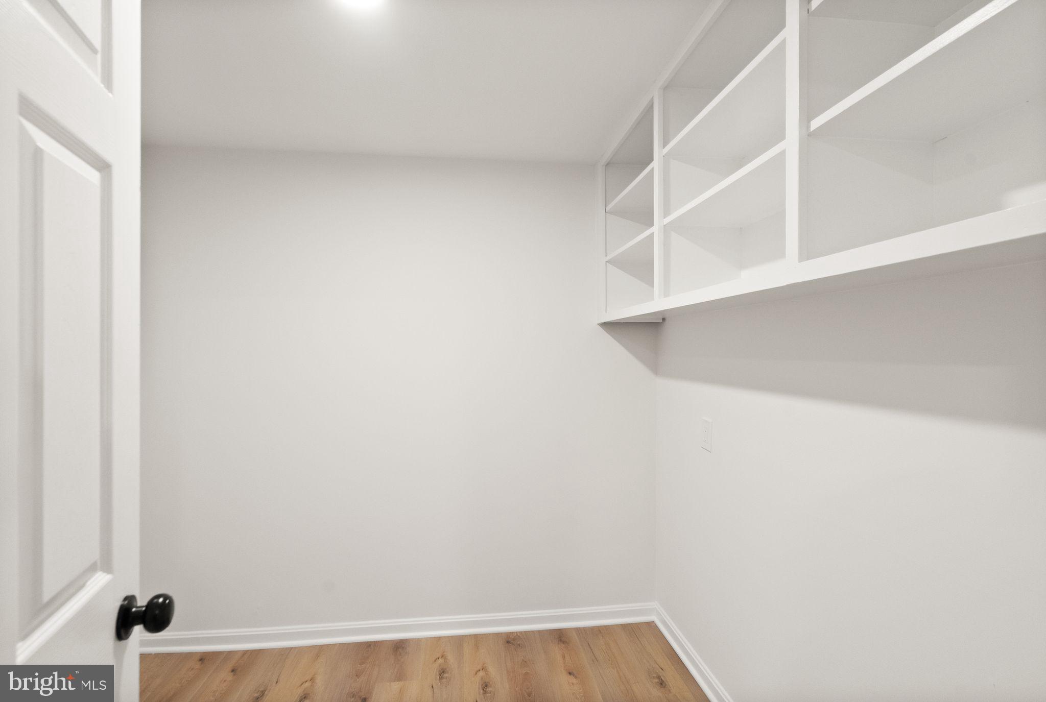 MADISON OF MCLEAN - Residential