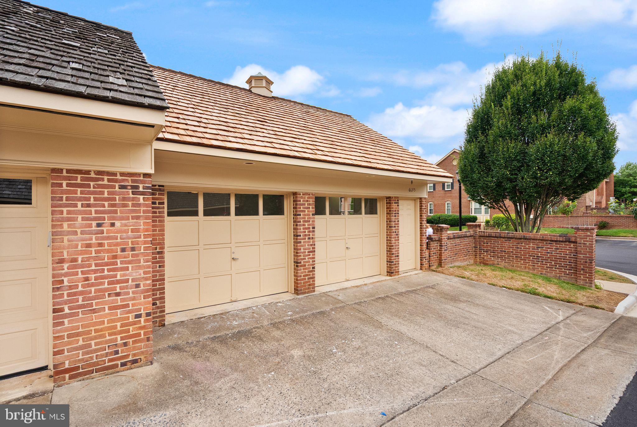 MADISON OF MCLEAN - Residential