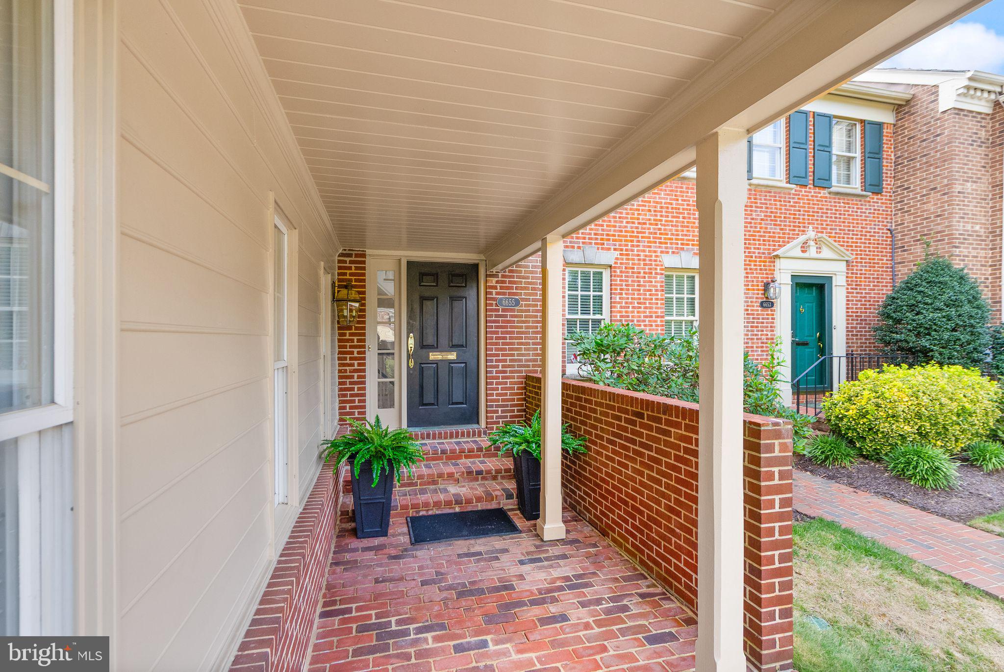 MADISON OF MCLEAN - Residential