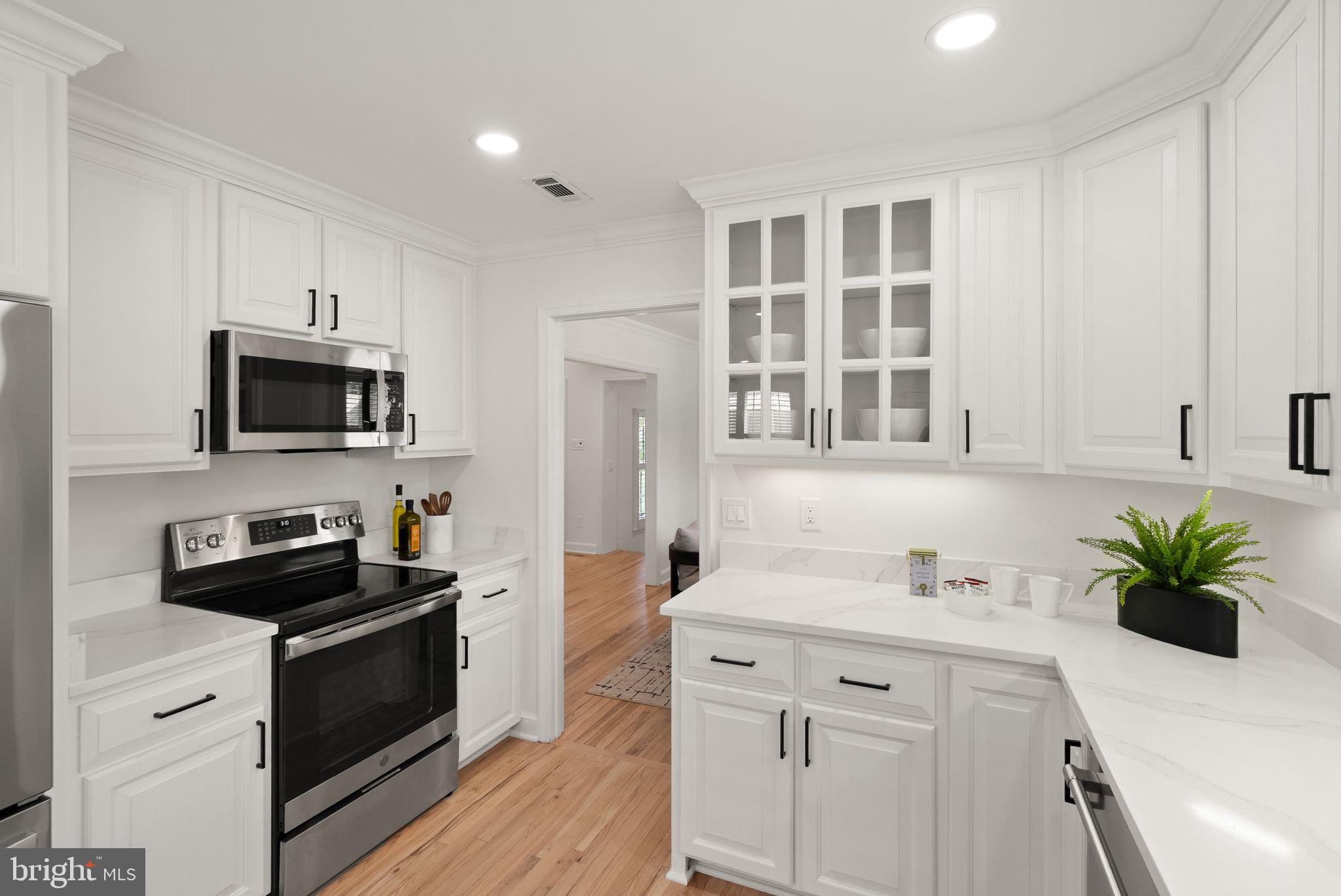 MADISON OF MCLEAN - Residential