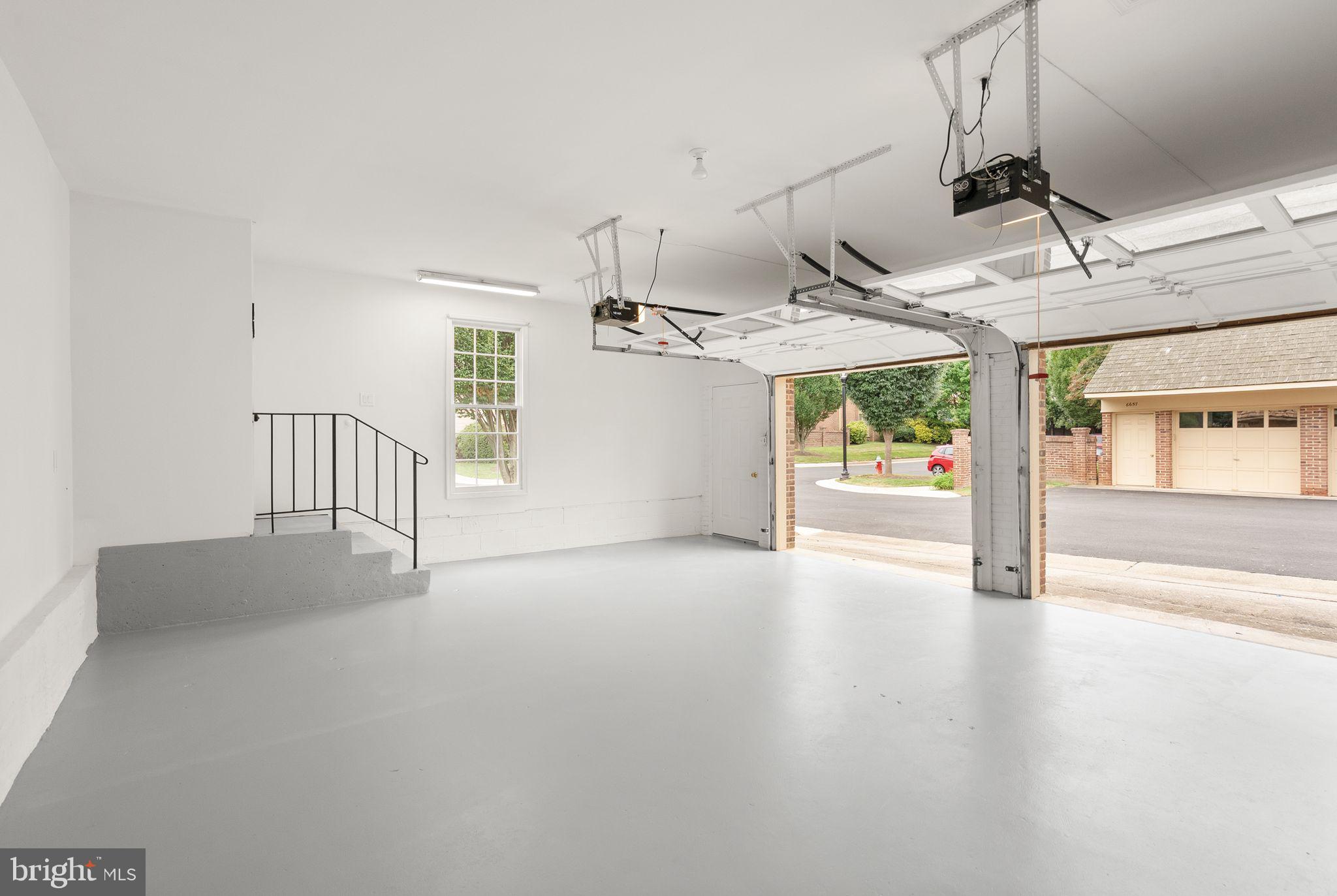 MADISON OF MCLEAN - Residential