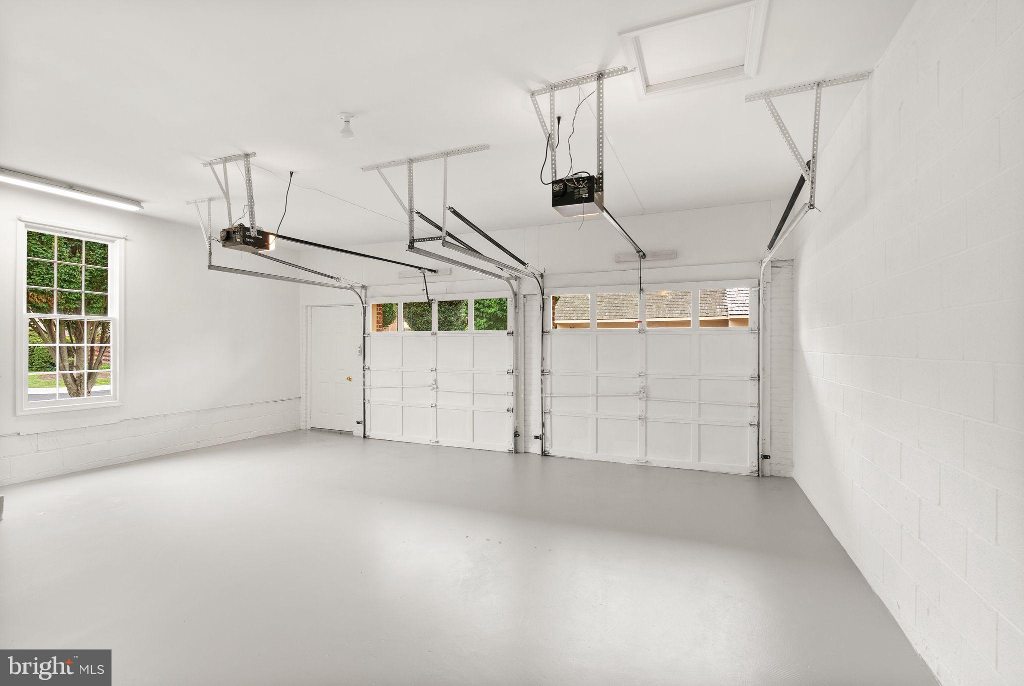 MADISON OF MCLEAN - Residential