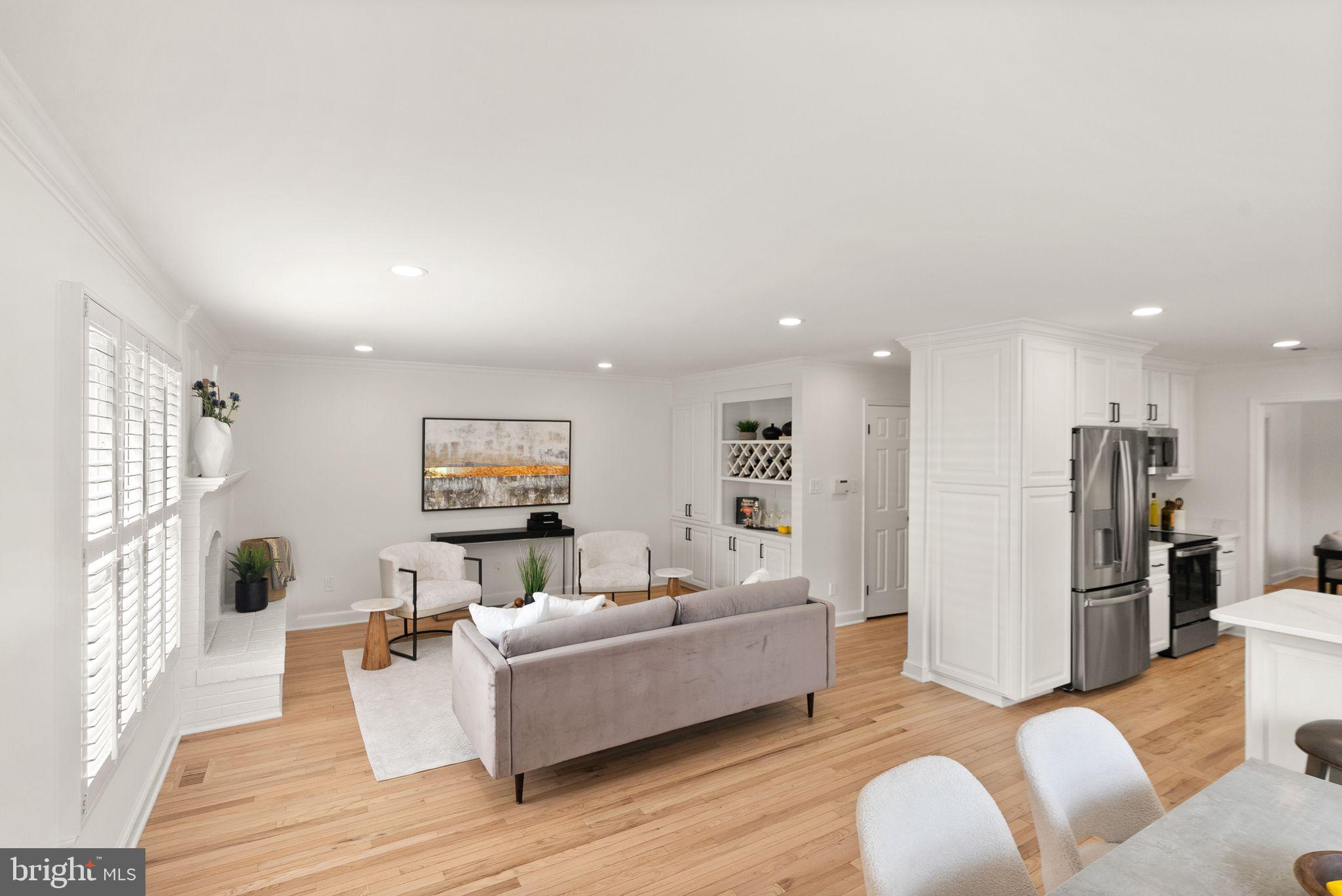 MADISON OF MCLEAN - Residential