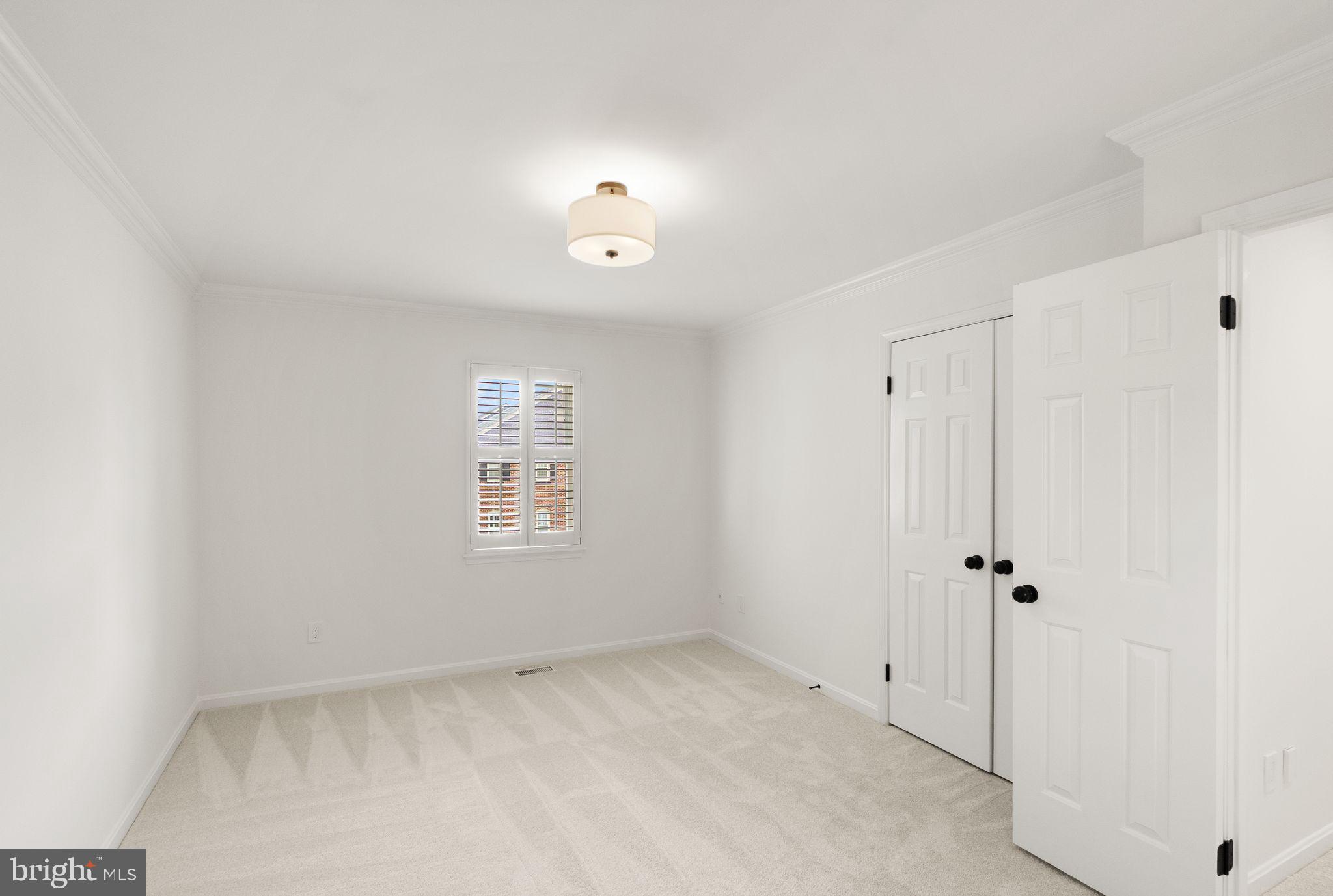 MADISON OF MCLEAN - Residential