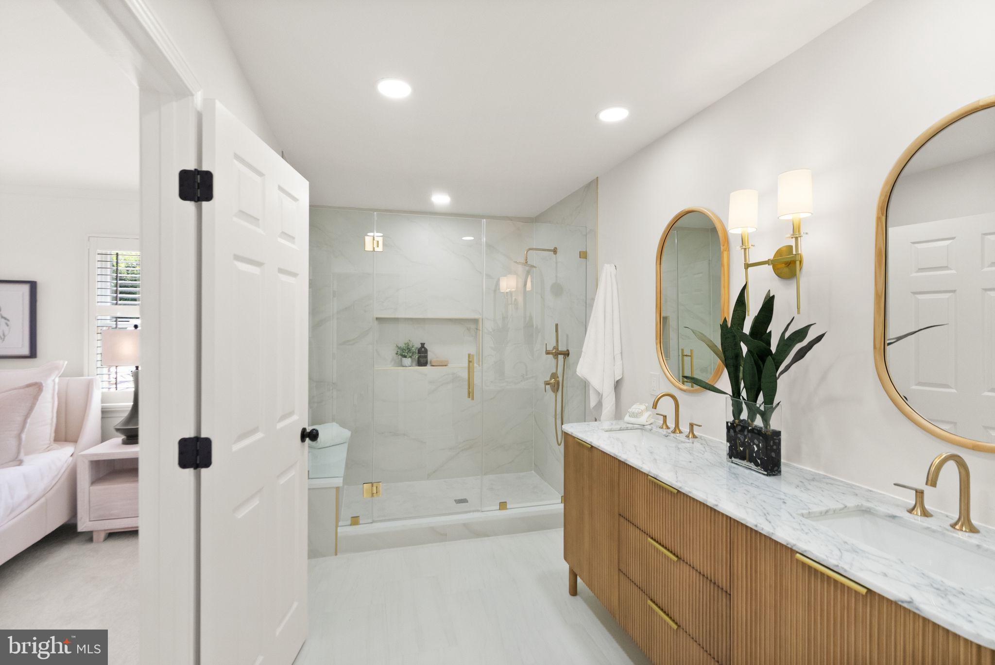 MADISON OF MCLEAN - Residential