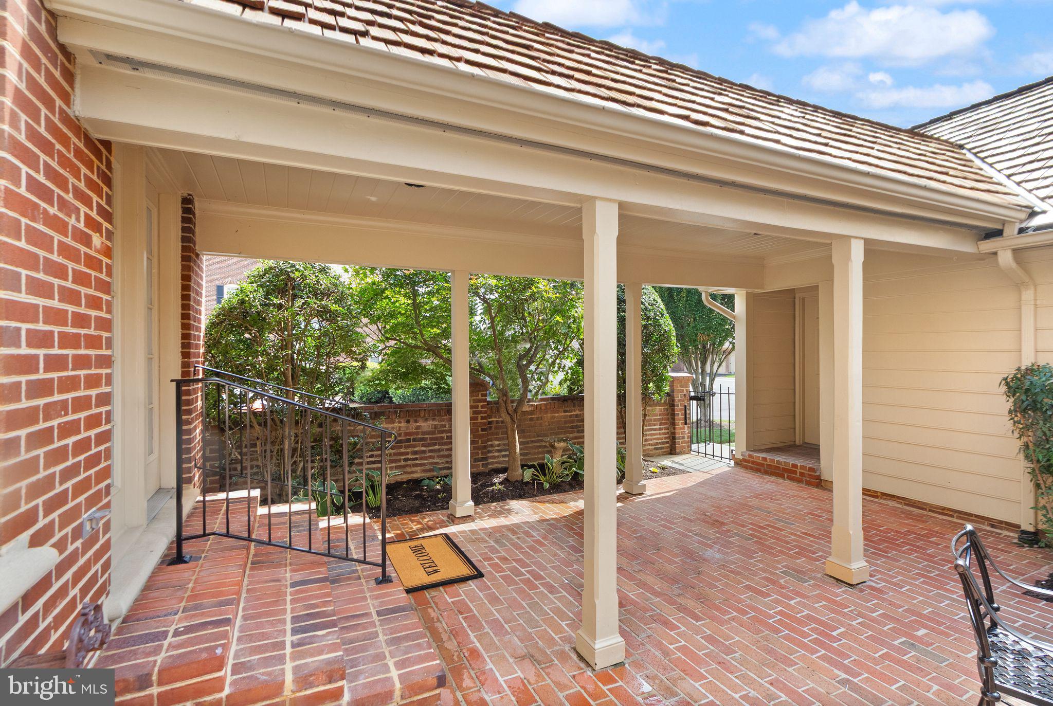 MADISON OF MCLEAN - Residential