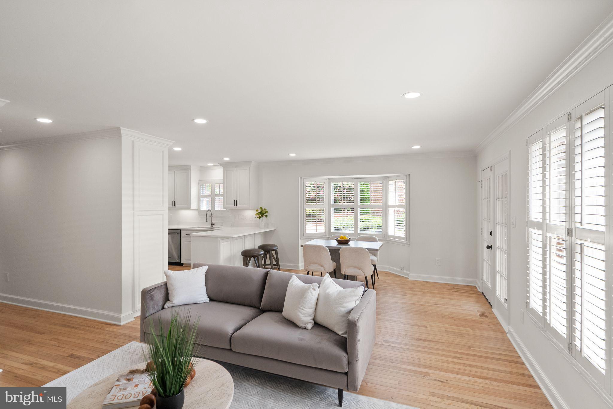 MADISON OF MCLEAN - Residential