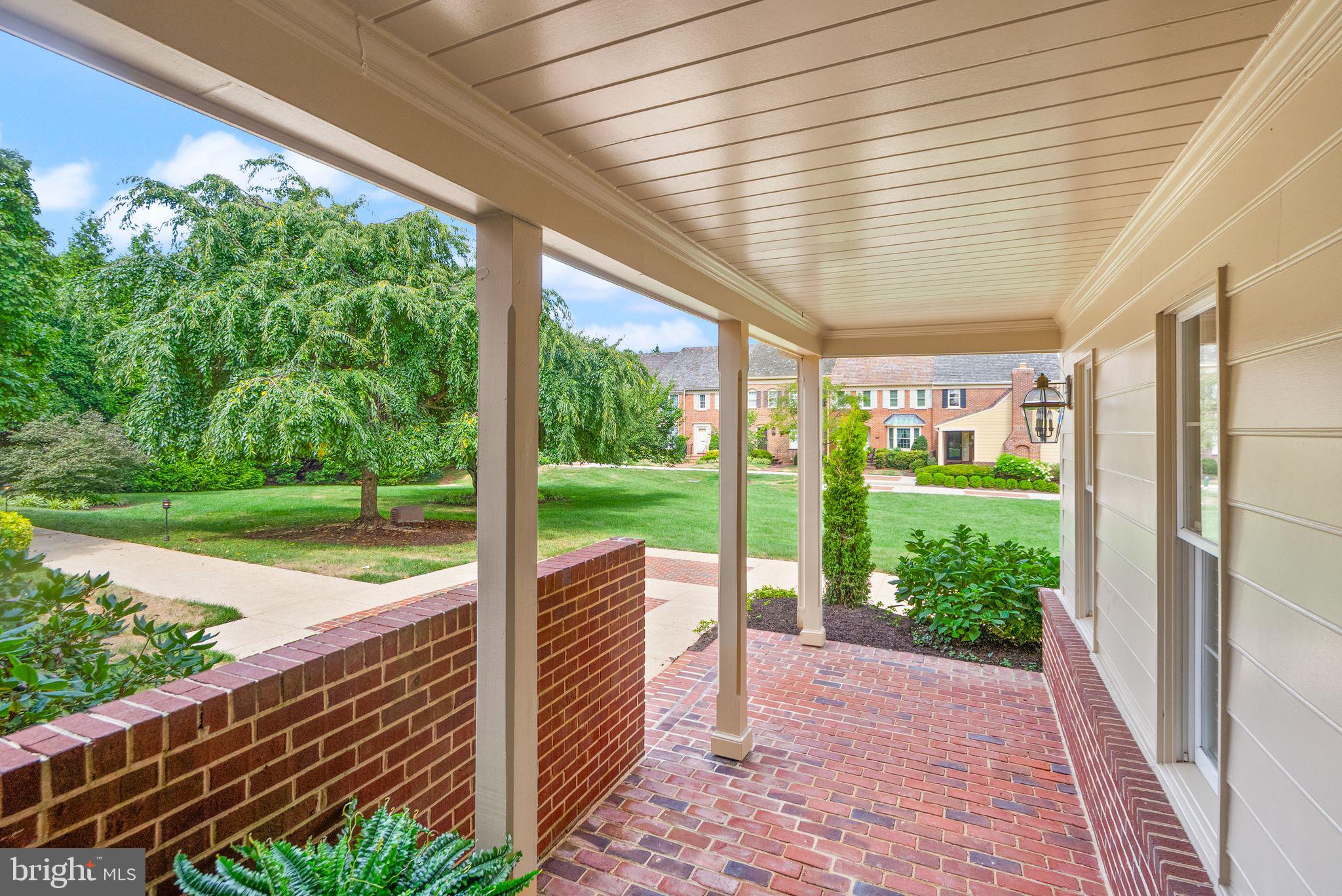 MADISON OF MCLEAN - Residential