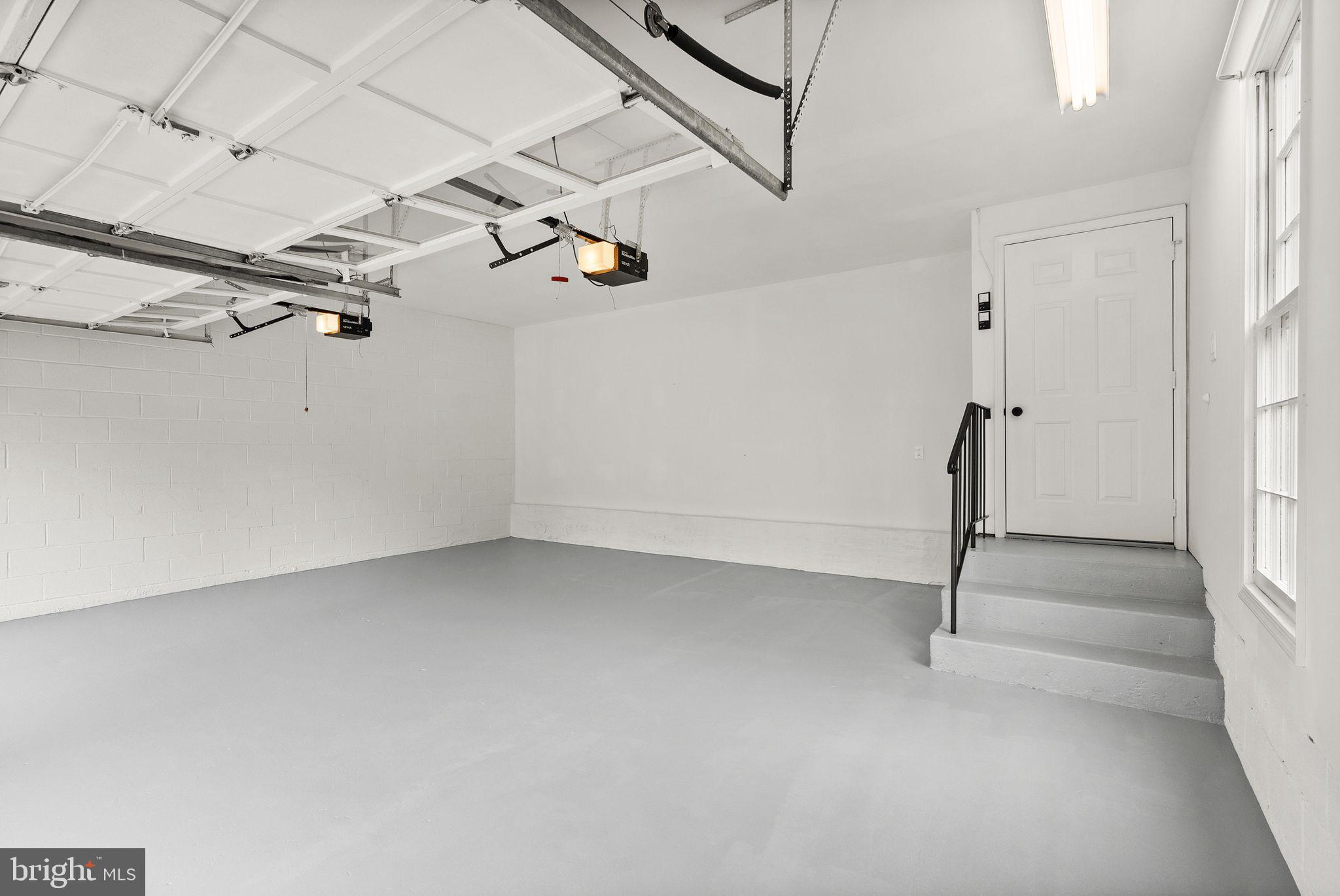 MADISON OF MCLEAN - Residential