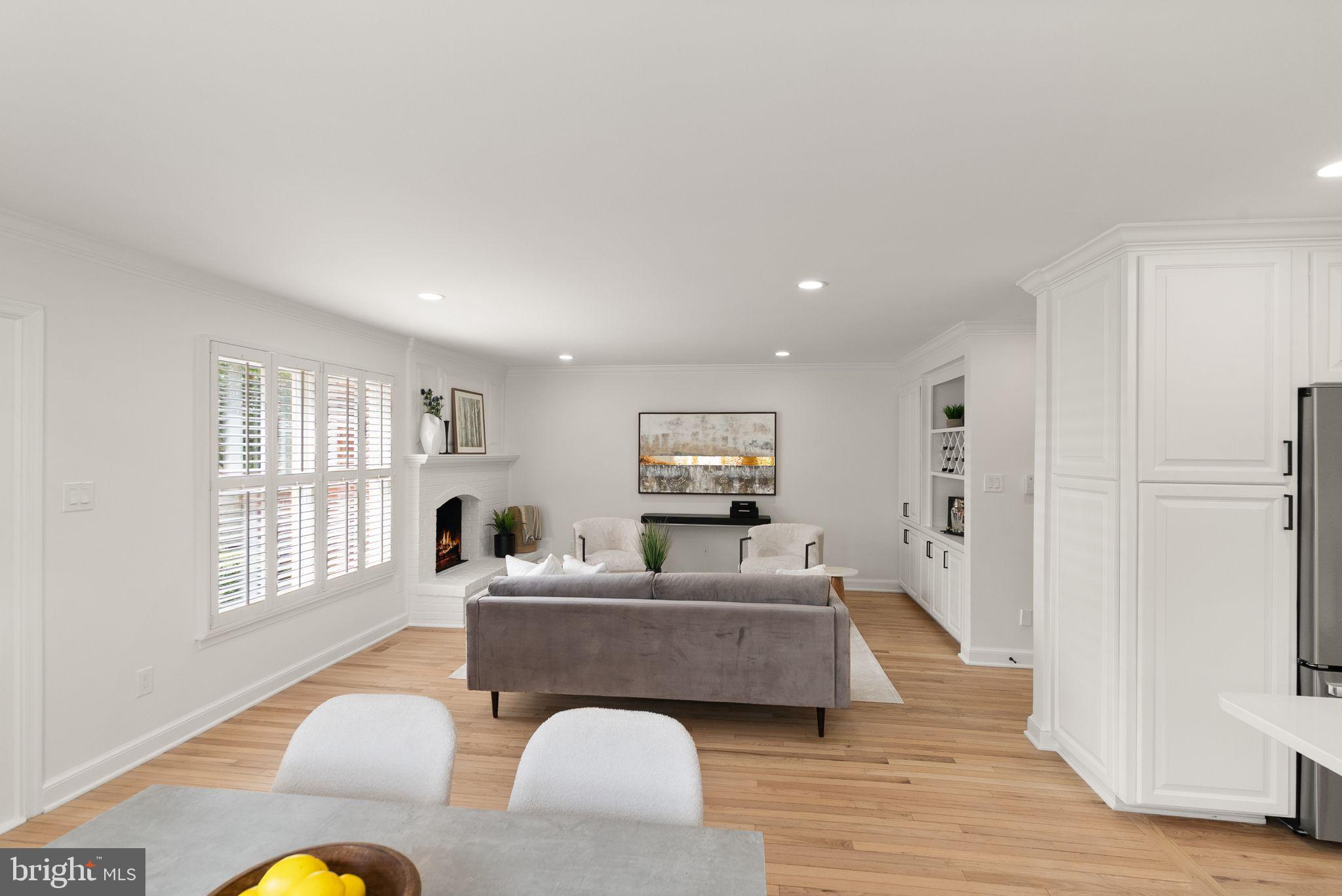 MADISON OF MCLEAN - Residential