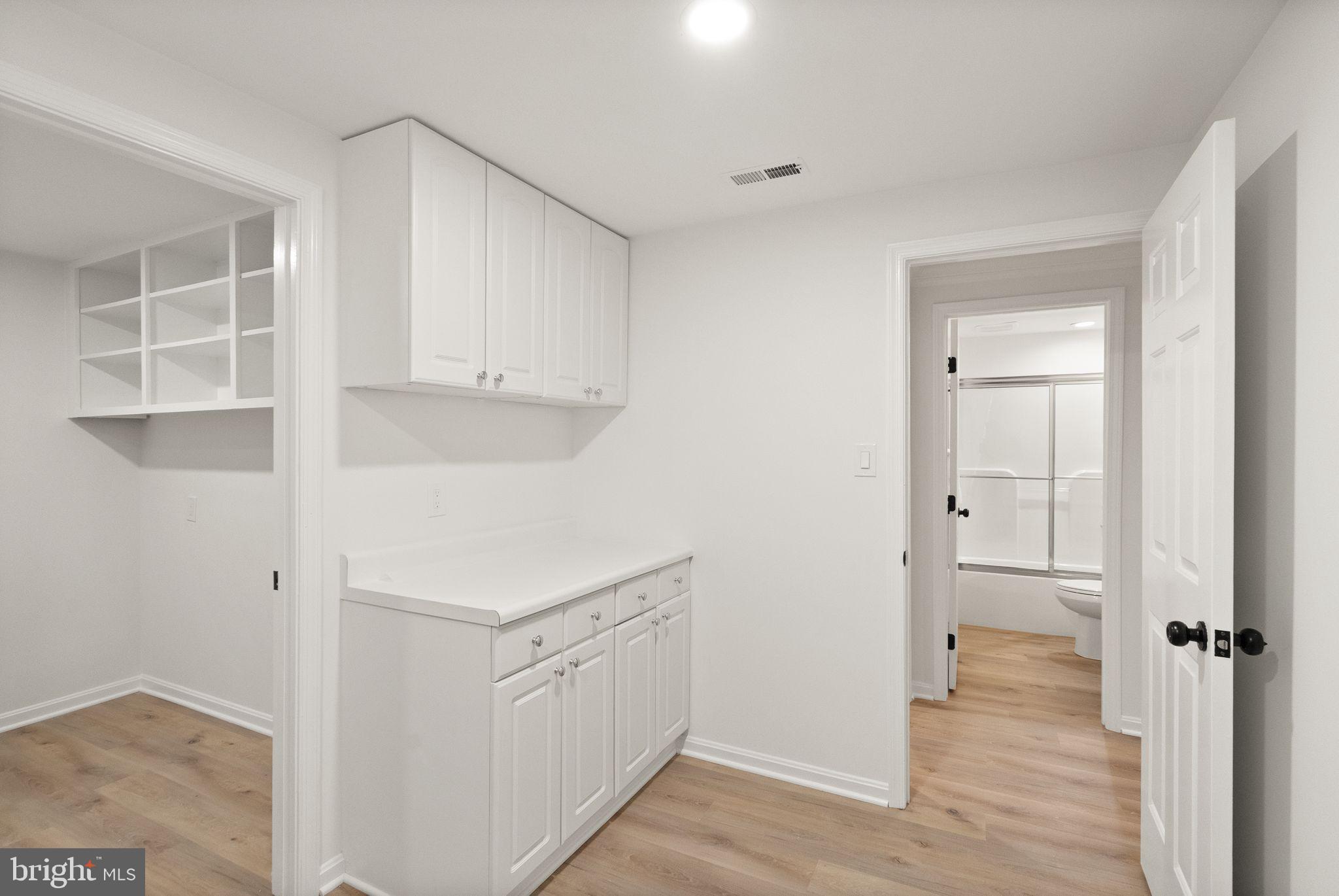 MADISON OF MCLEAN - Residential