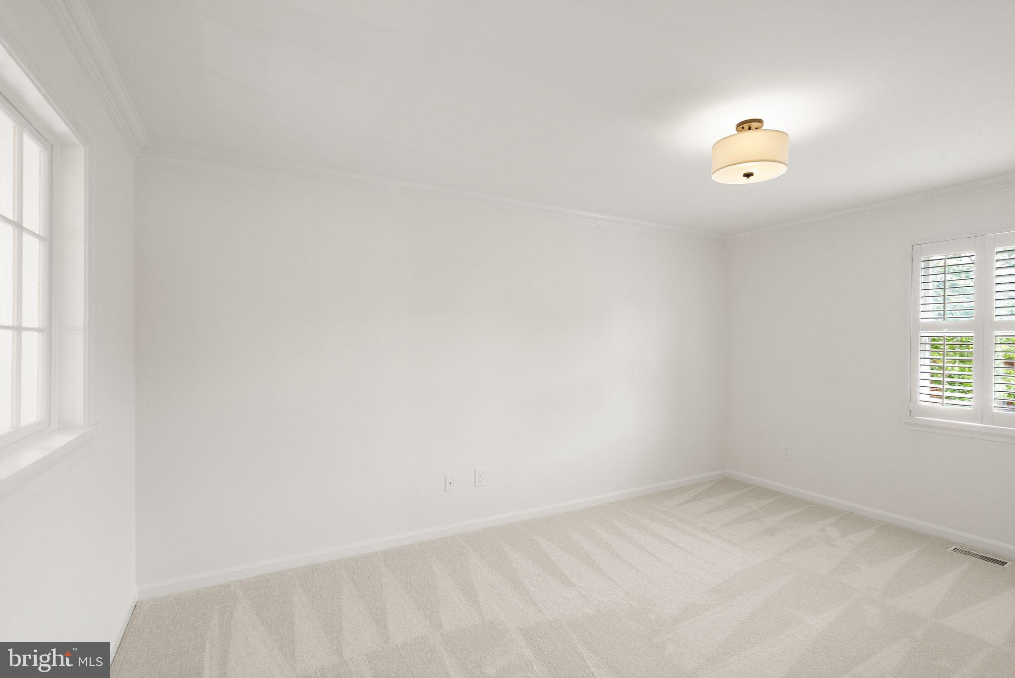 MADISON OF MCLEAN - Residential