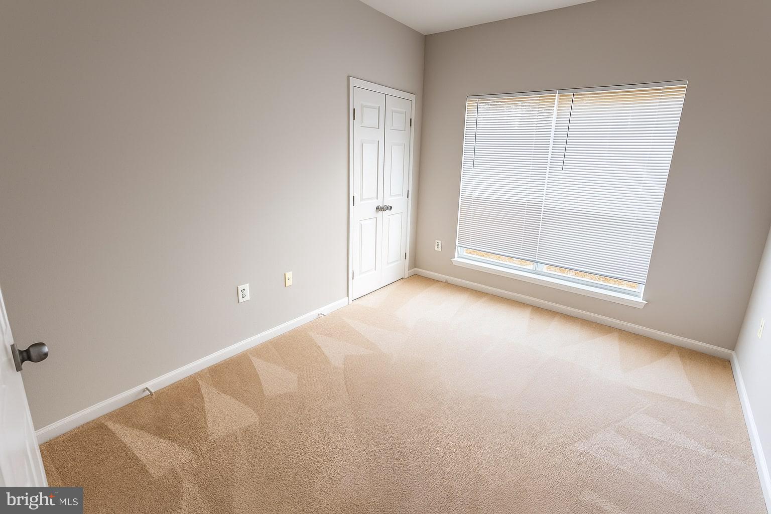 EXCHANGE AT VAN DORN - Residential Lease