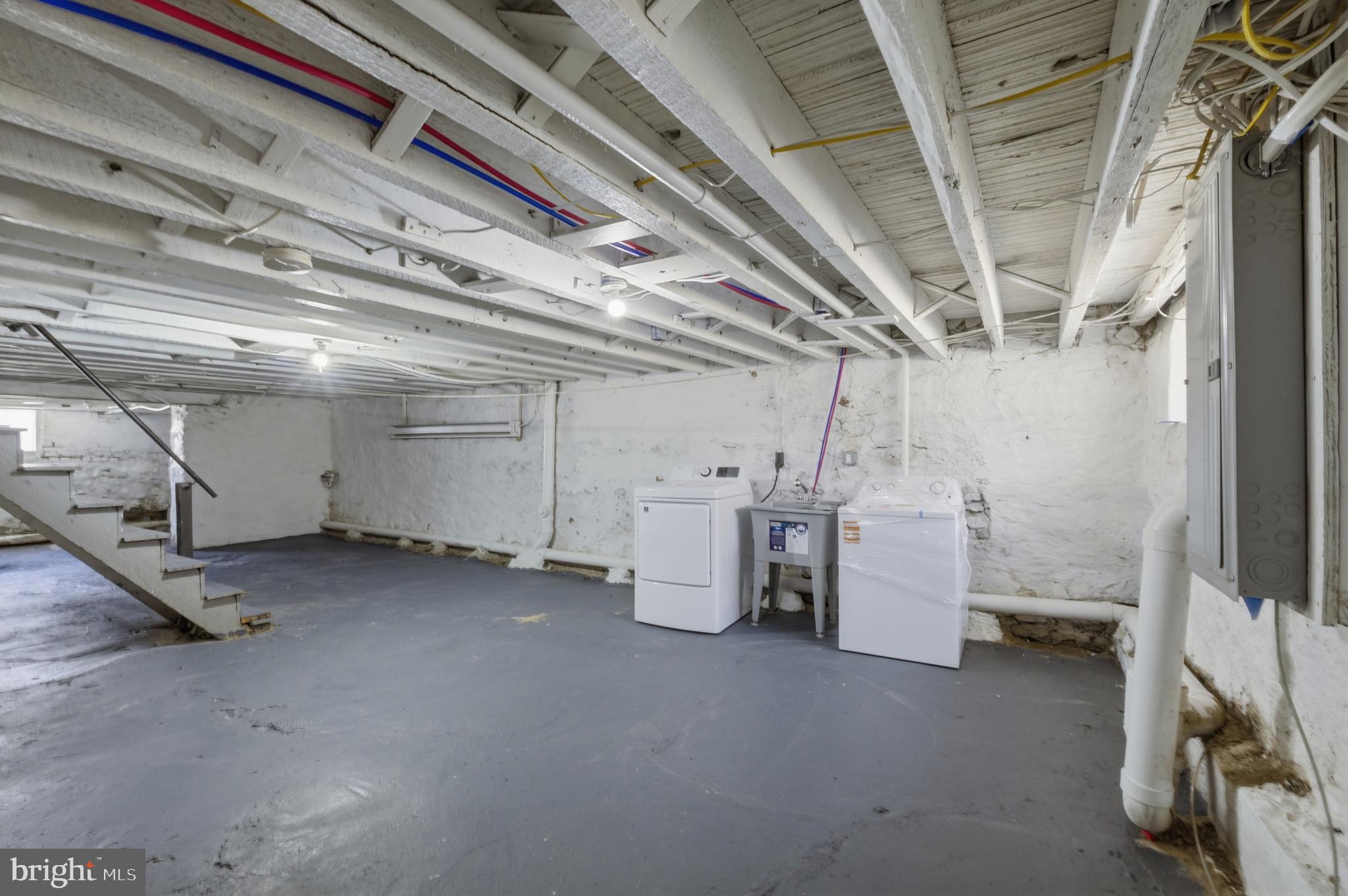 ALLEGHENY WEST - Residential