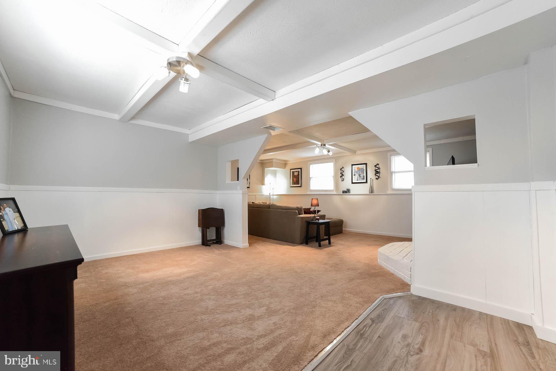 SPRING VALLEY - Residential