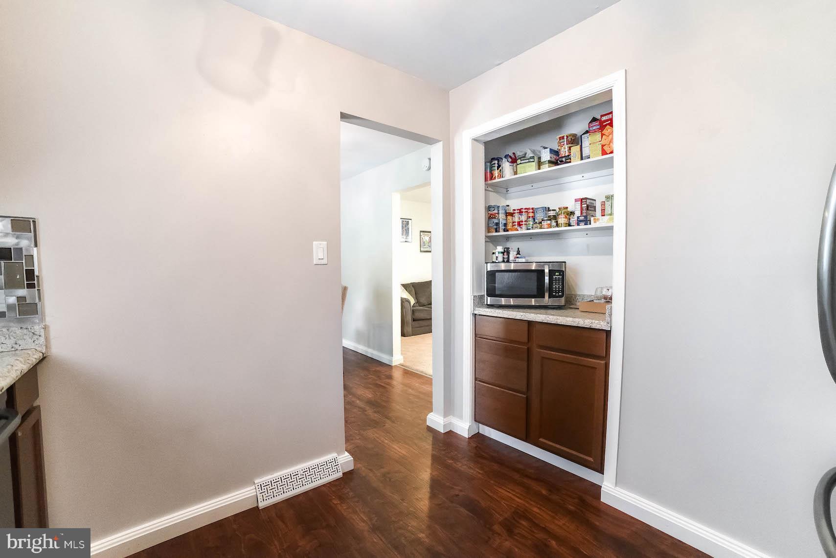 SPRING VALLEY - Residential