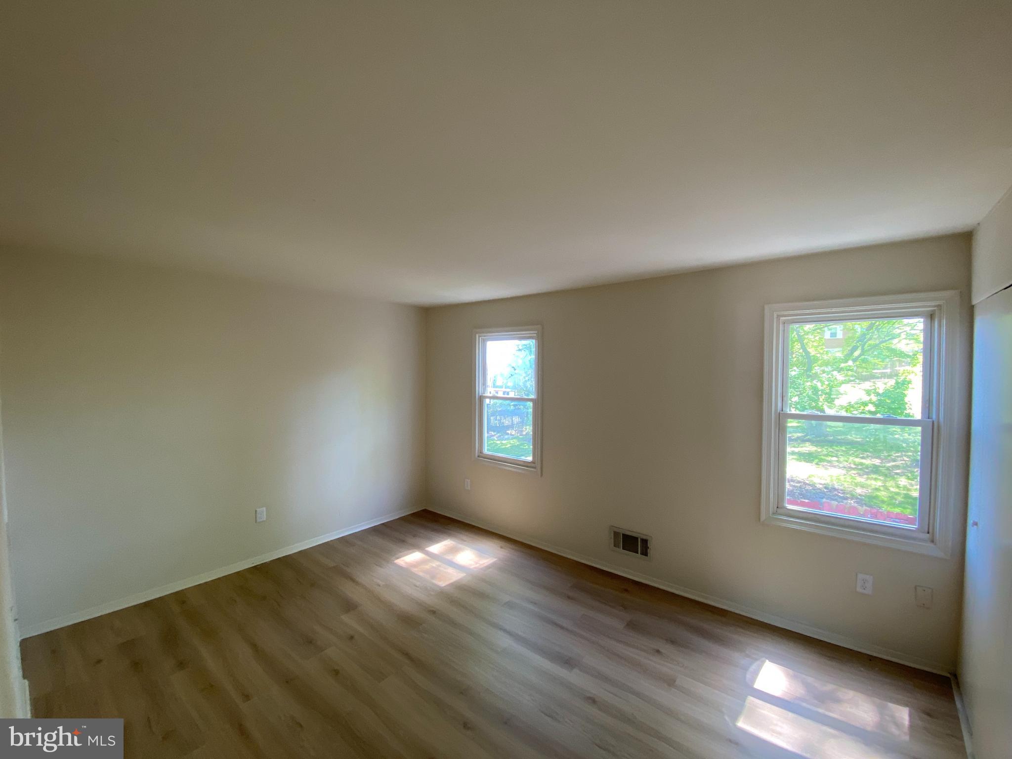 GEORGETOWN  VILLAGE - Residential Lease