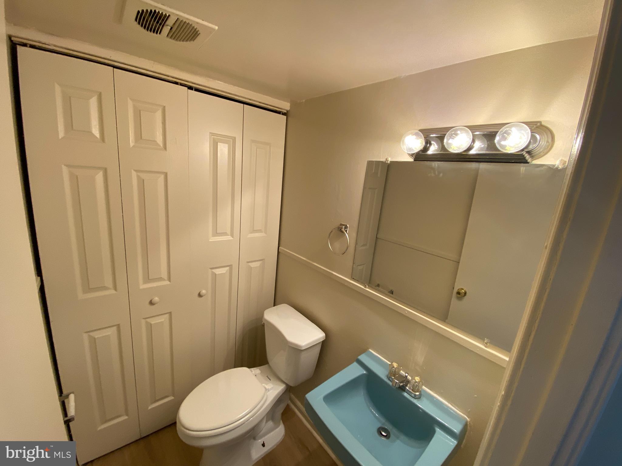 GEORGETOWN  VILLAGE - Residential Lease