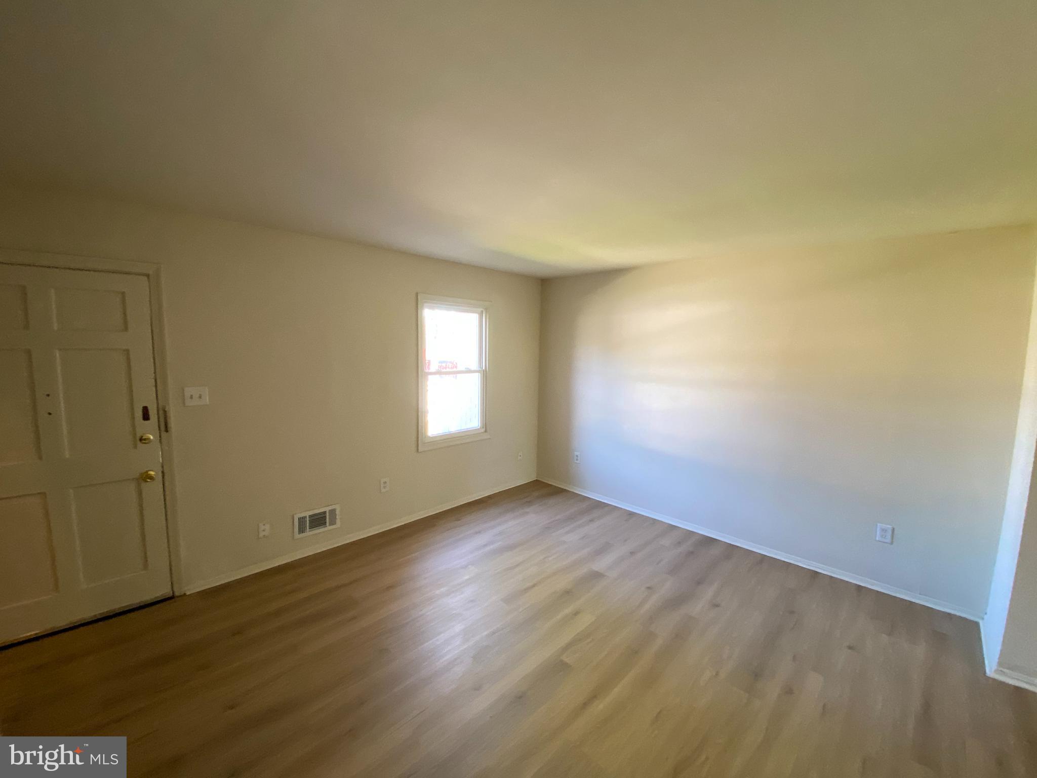 GEORGETOWN  VILLAGE - Residential Lease