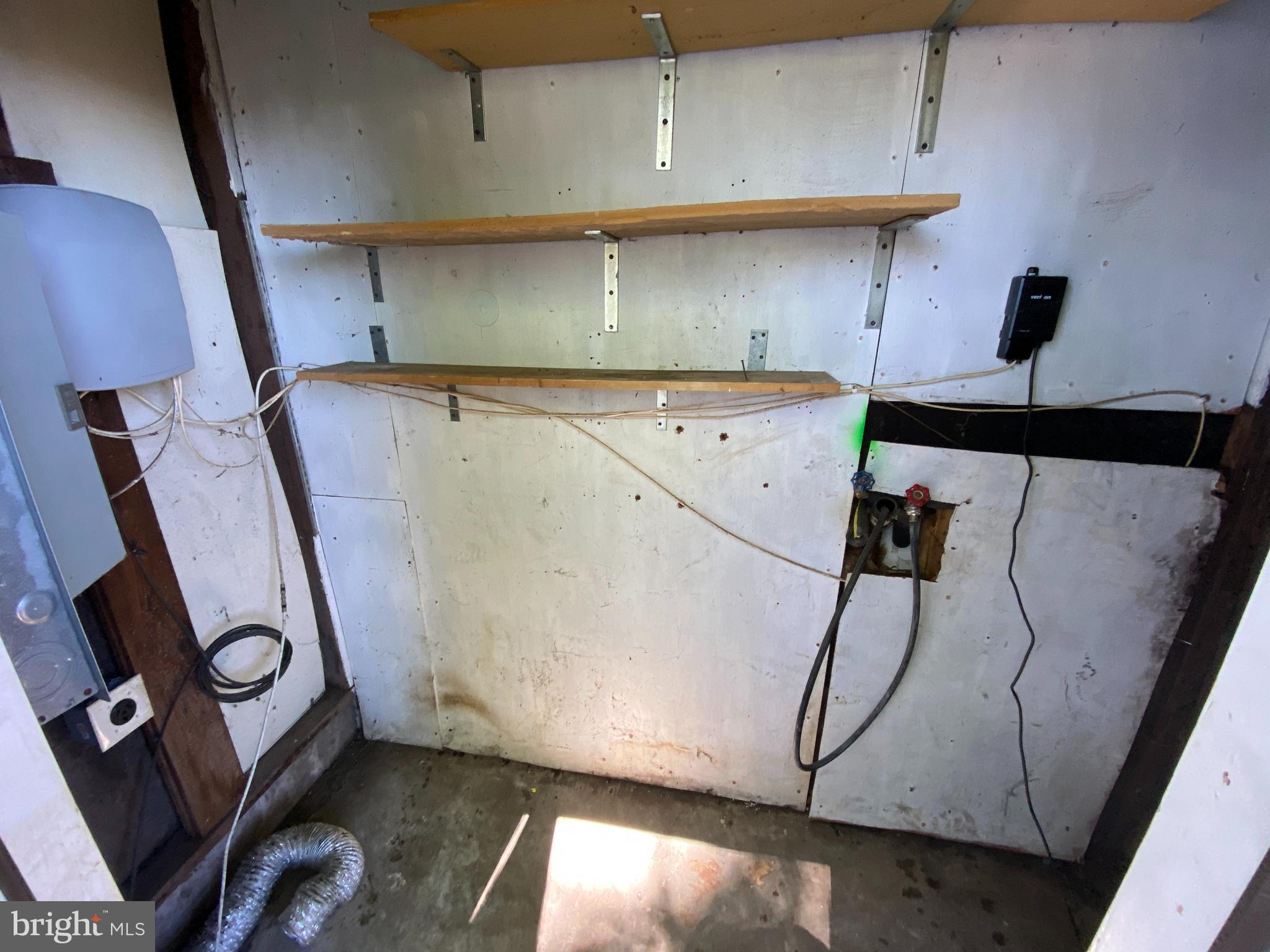 GEORGETOWN  VILLAGE - Residential Lease