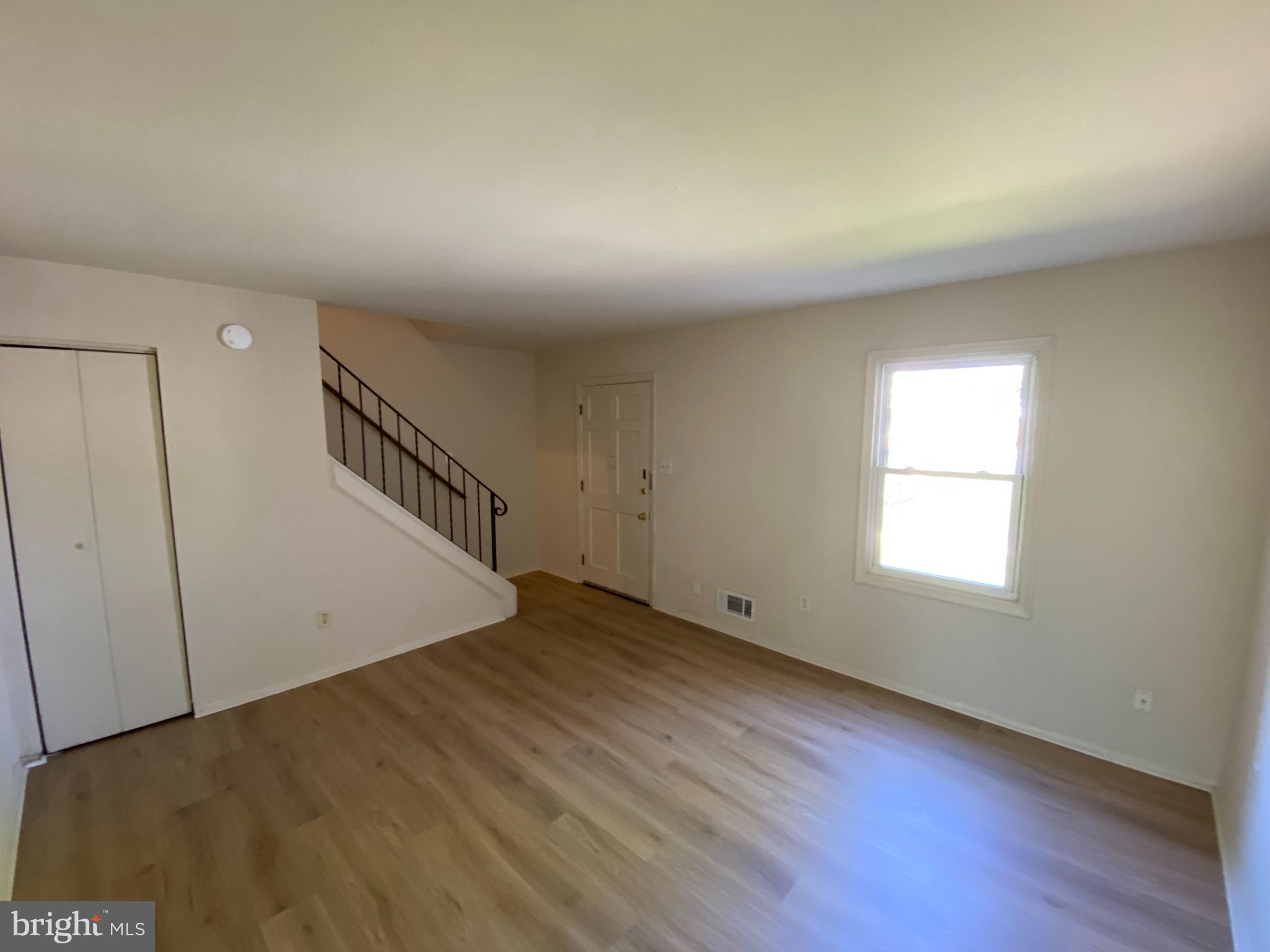 GEORGETOWN  VILLAGE - Residential Lease