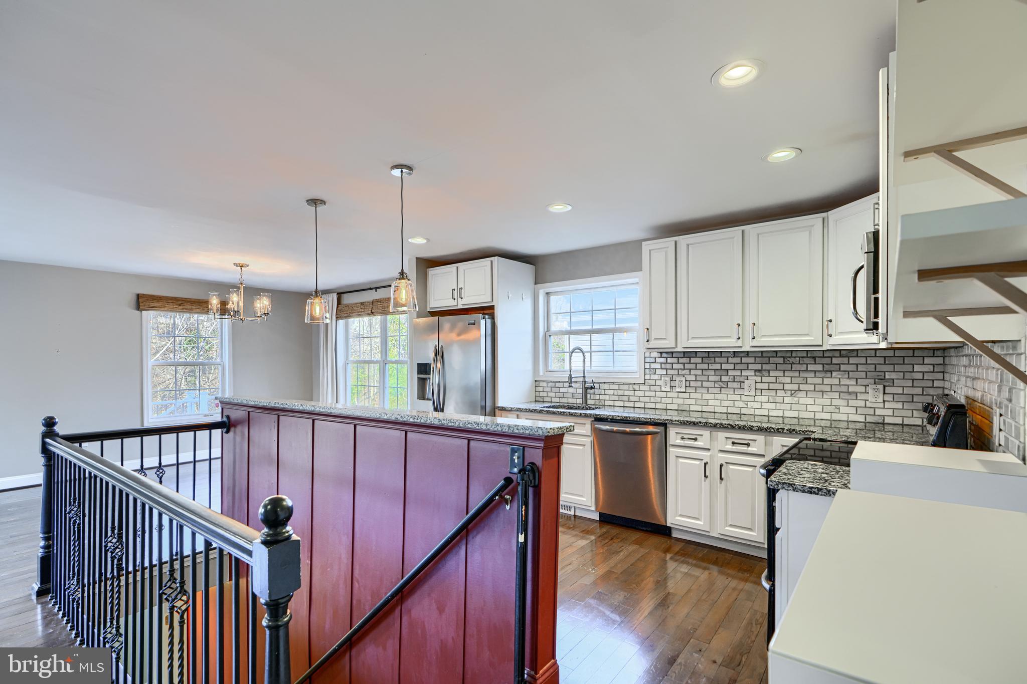 MOUNT WASHINGTON - Residential