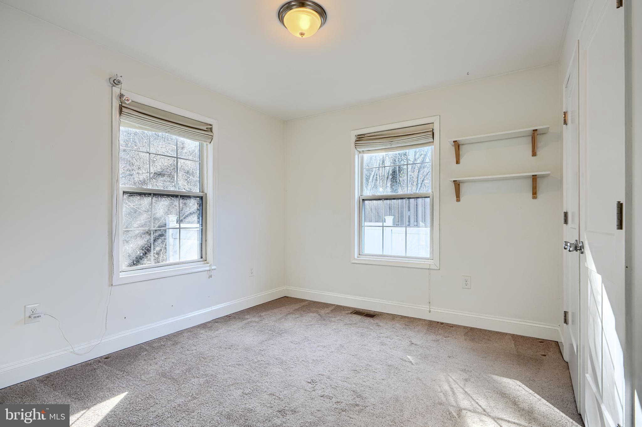 MOUNT WASHINGTON - Residential