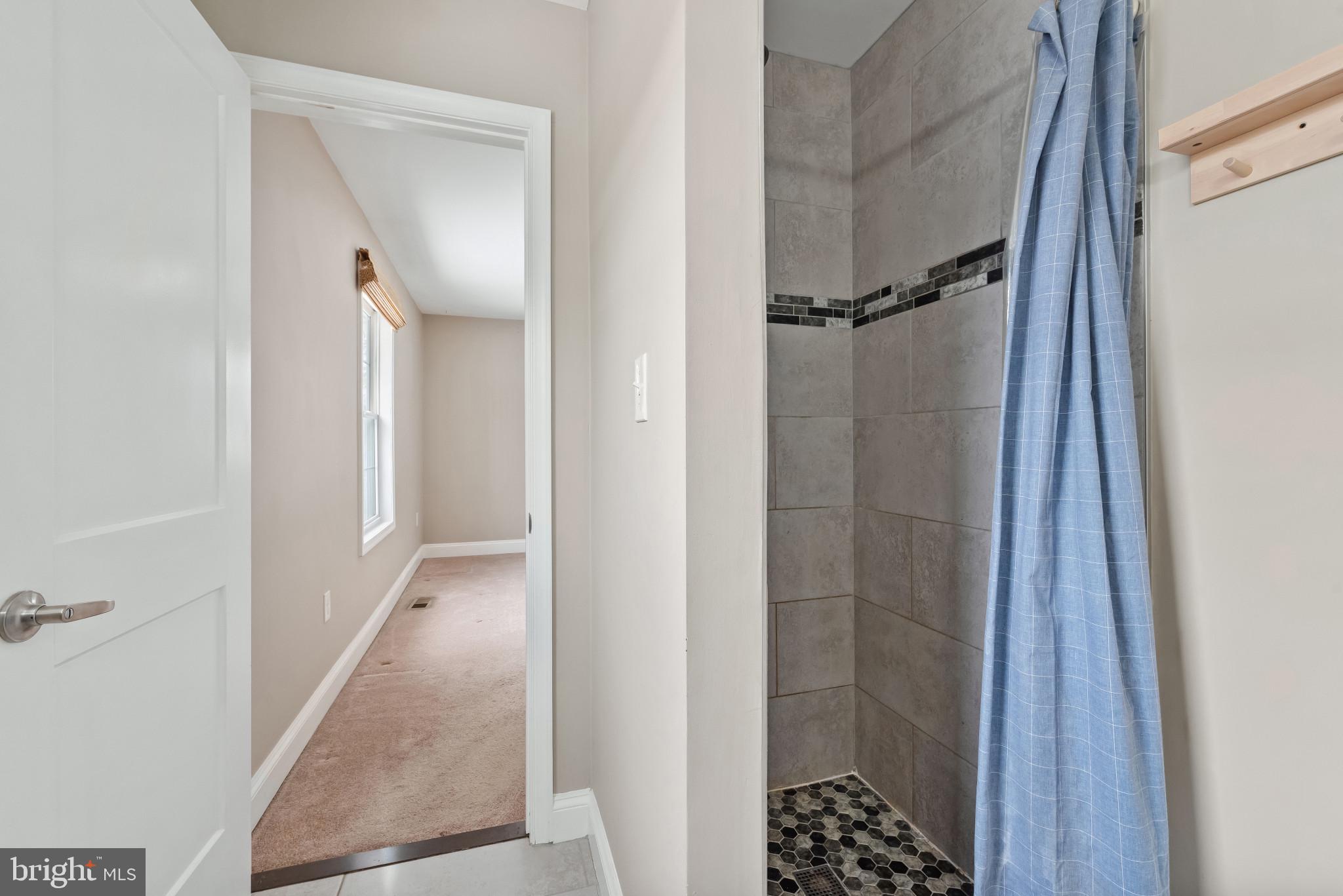 MOUNT WASHINGTON - Residential