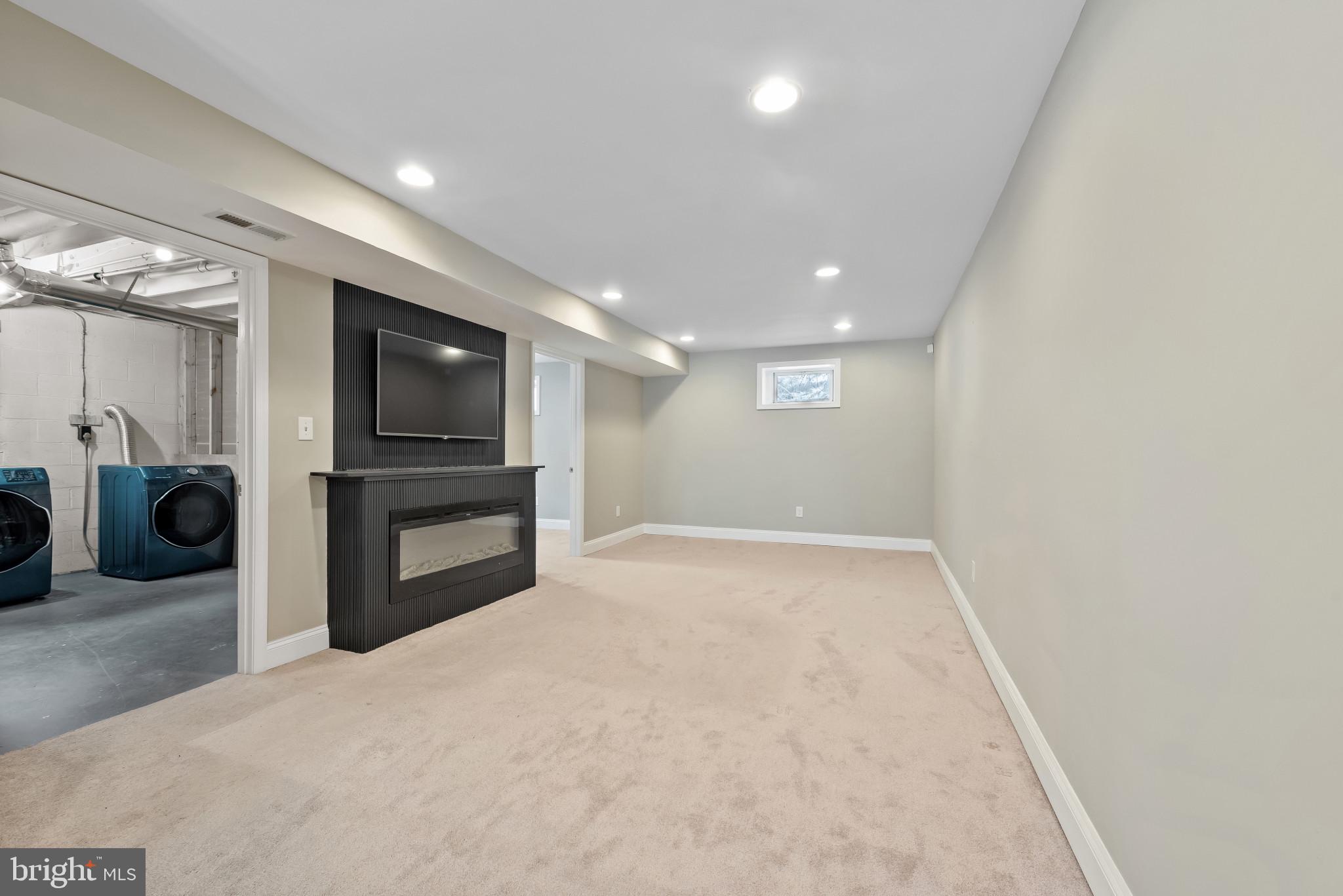 MOUNT WASHINGTON - Residential