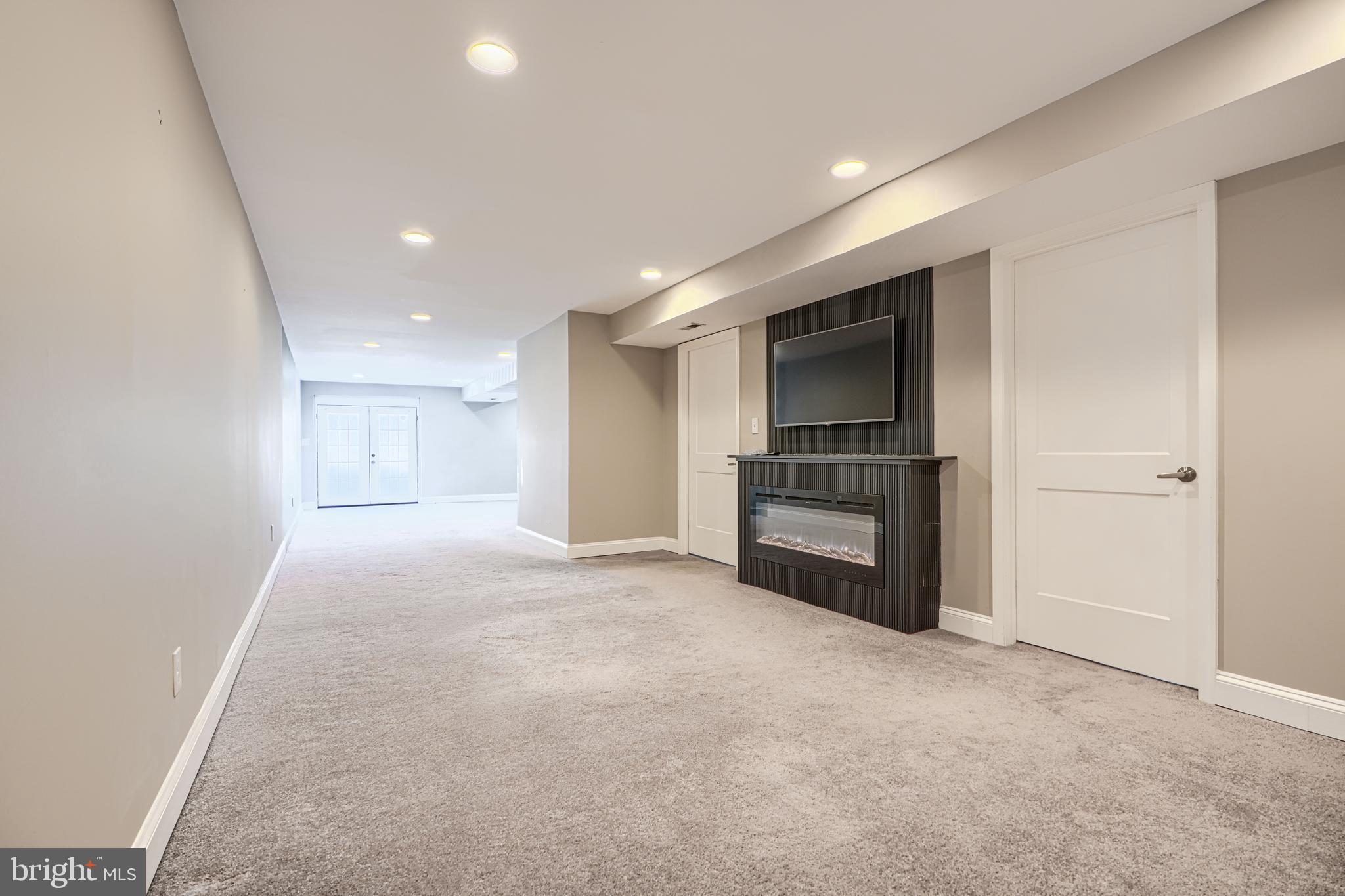 MOUNT WASHINGTON - Residential