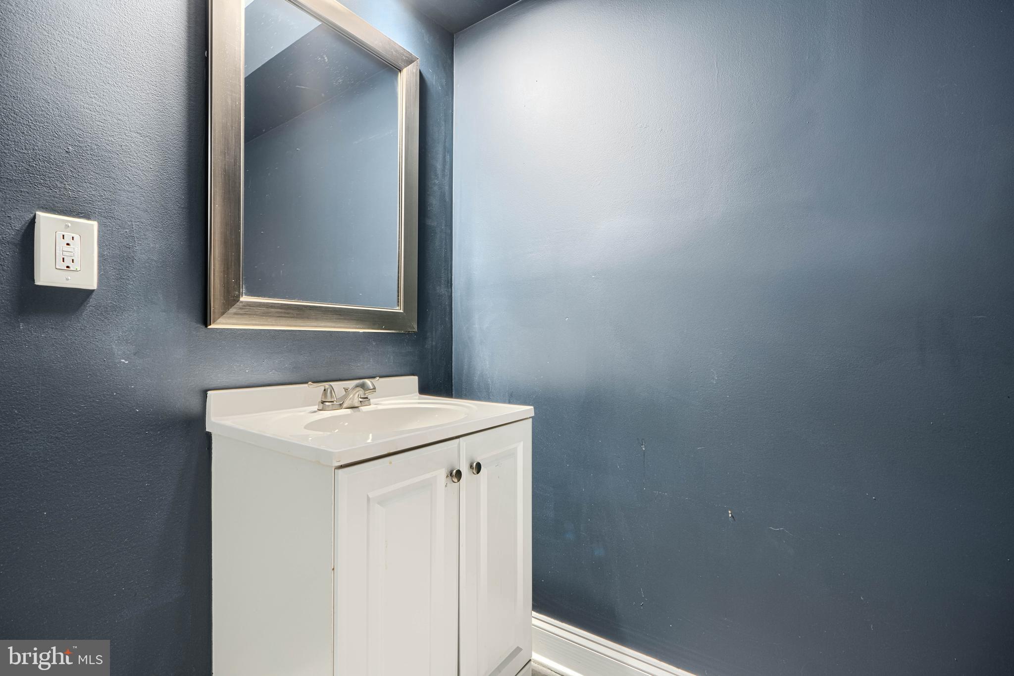 MOUNT WASHINGTON - Residential