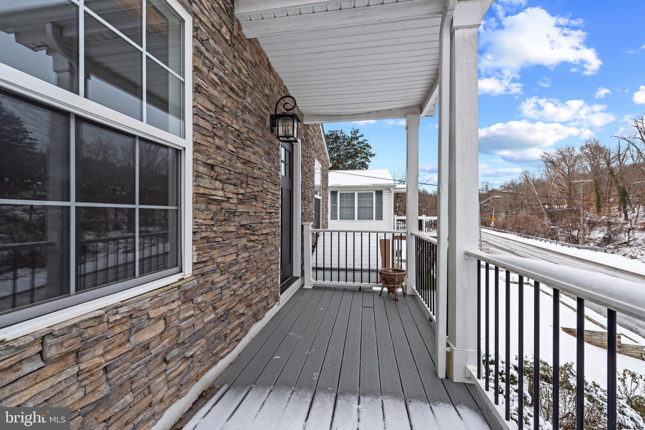 MOUNT WASHINGTON - Residential