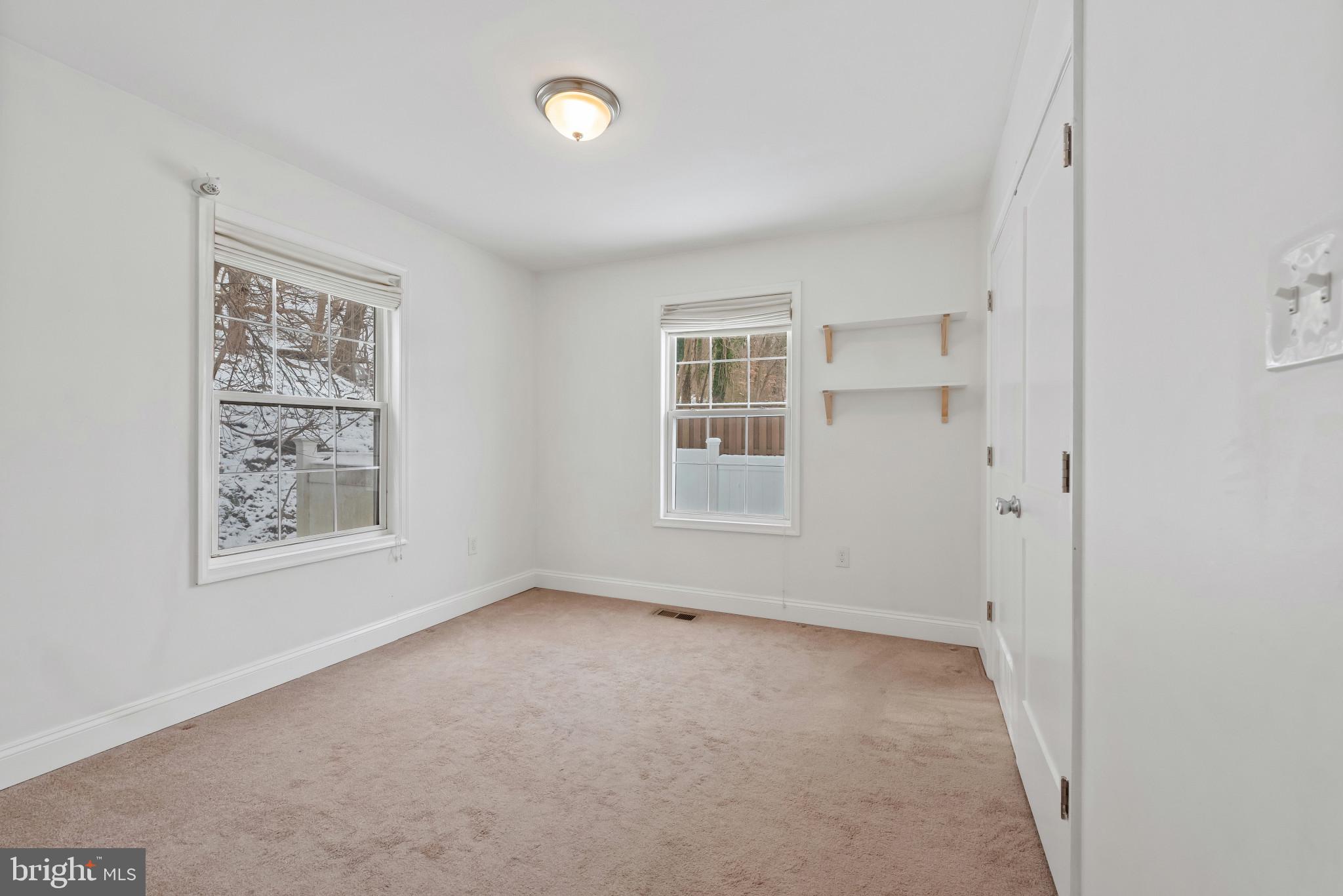 MOUNT WASHINGTON - Residential