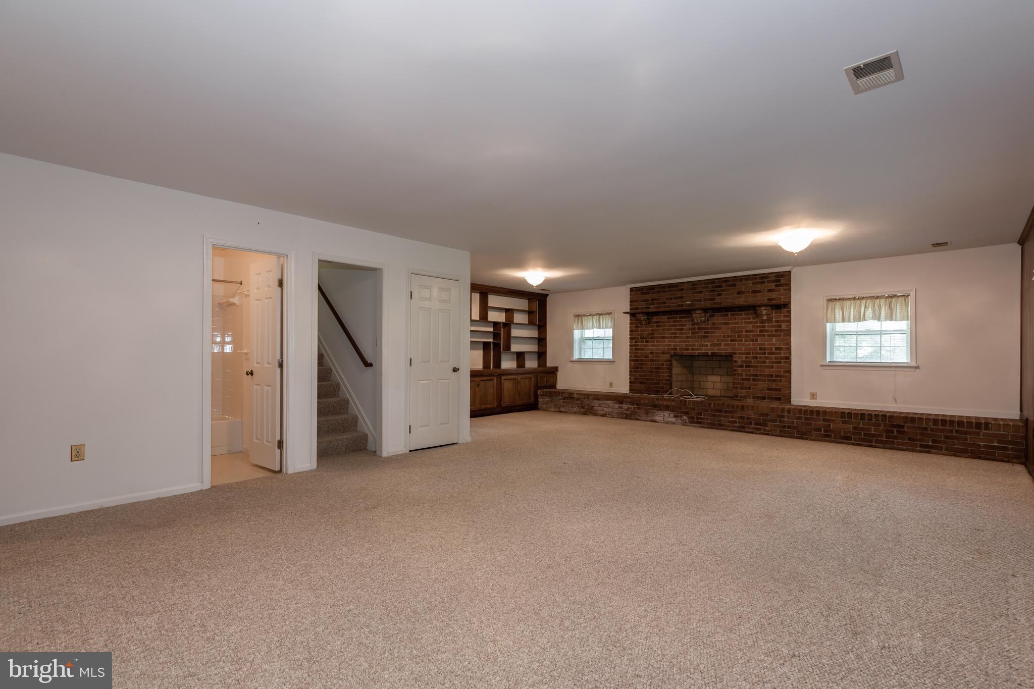 WOODLAND MEADOWS - Residential