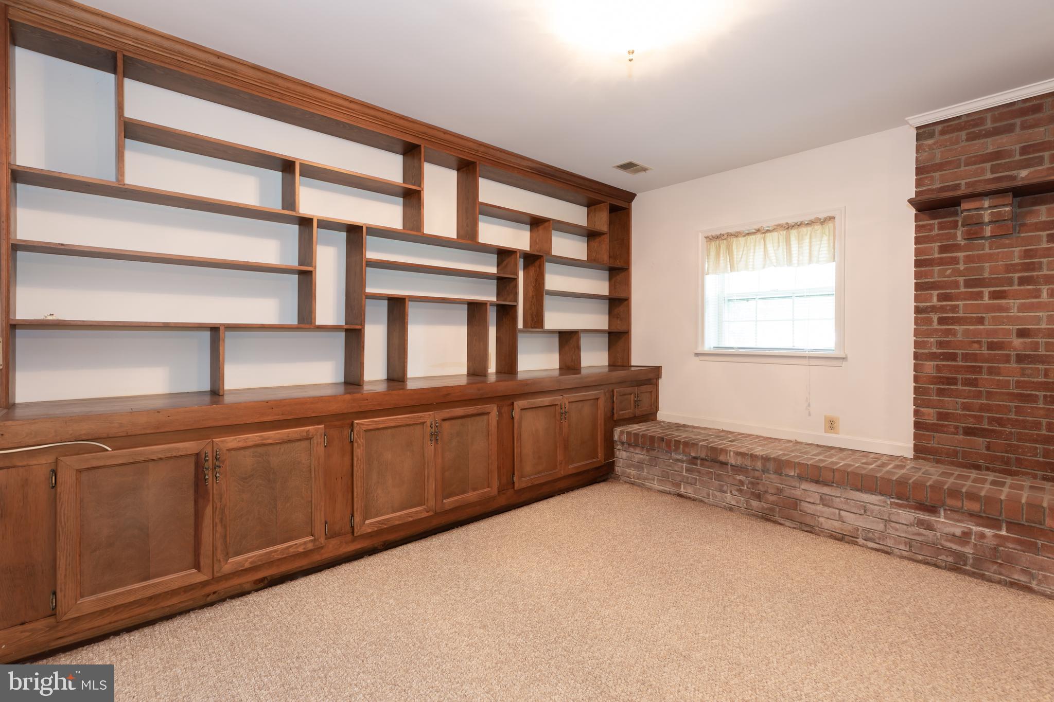 WOODLAND MEADOWS - Residential