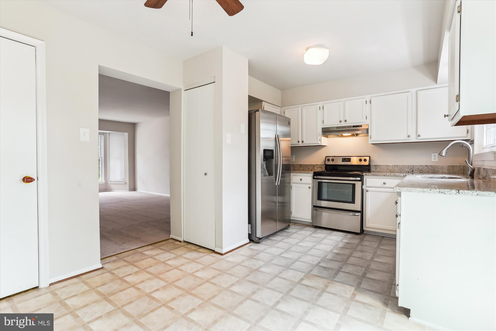 TOWNES OF MANCHESTER WOODS - Residential Lease