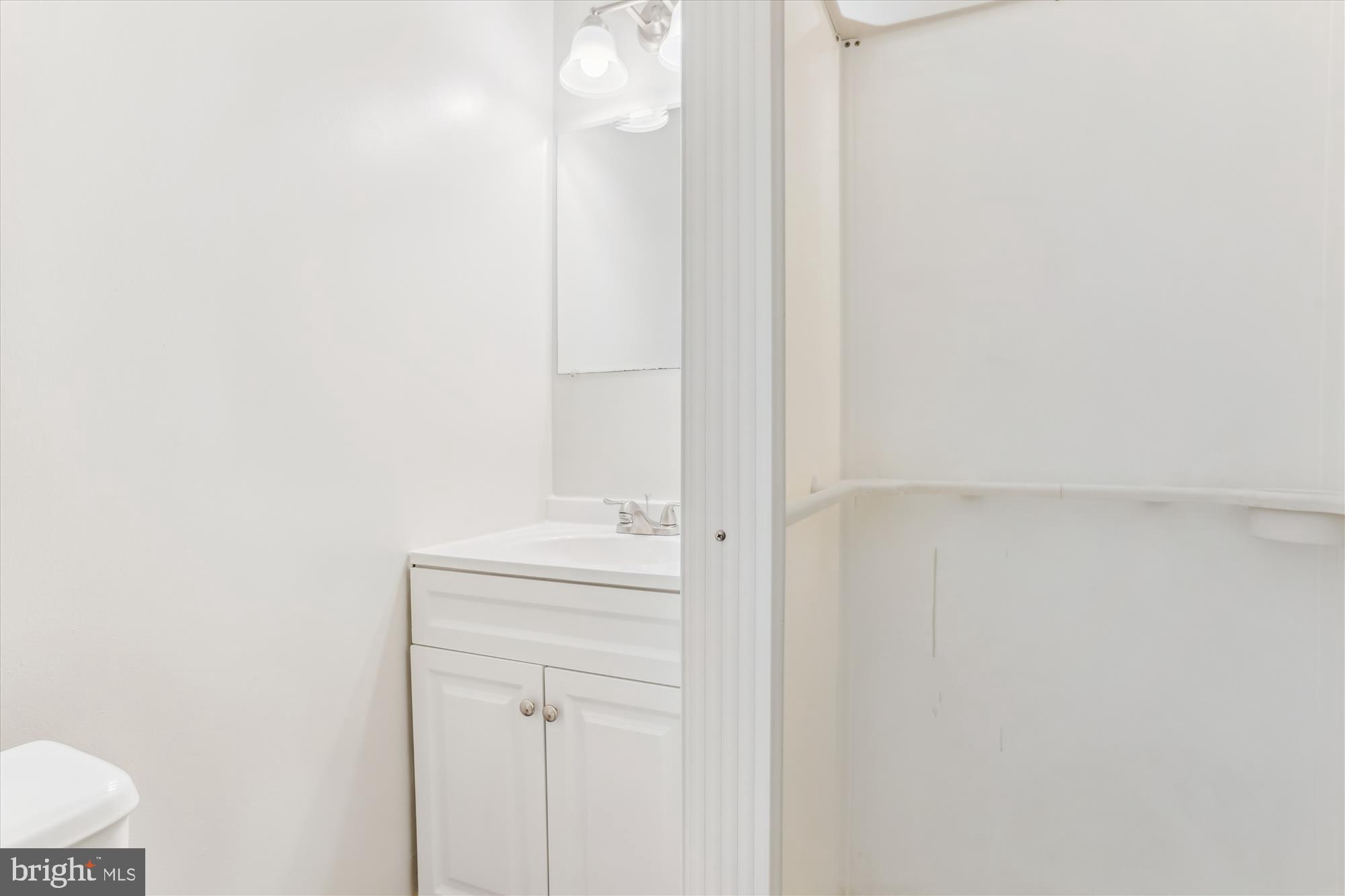 TOWNES OF MANCHESTER WOODS - Residential Lease