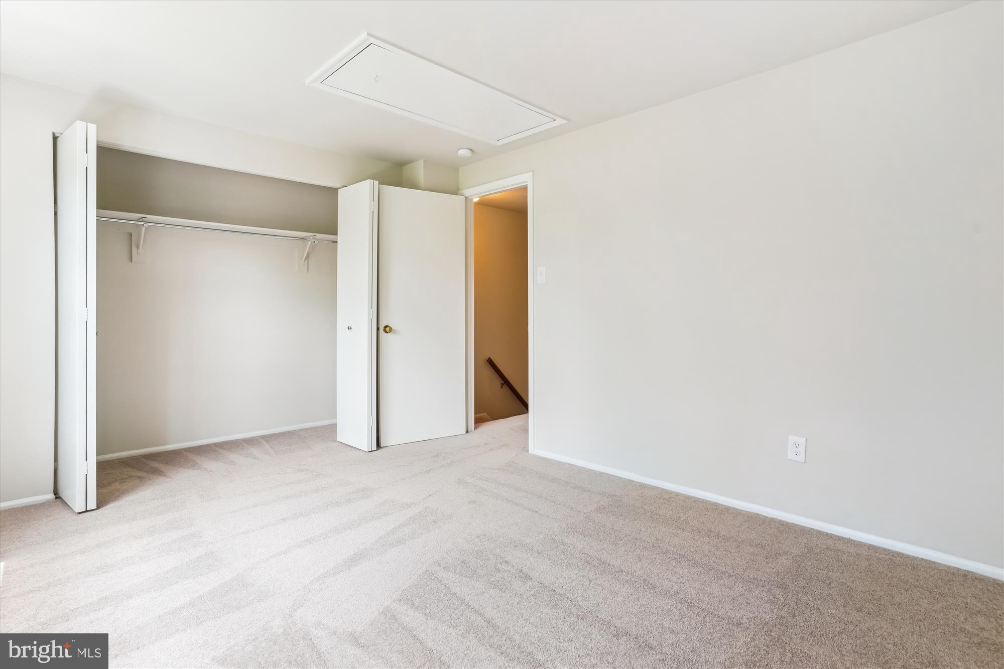 TOWNES OF MANCHESTER WOODS - Residential Lease