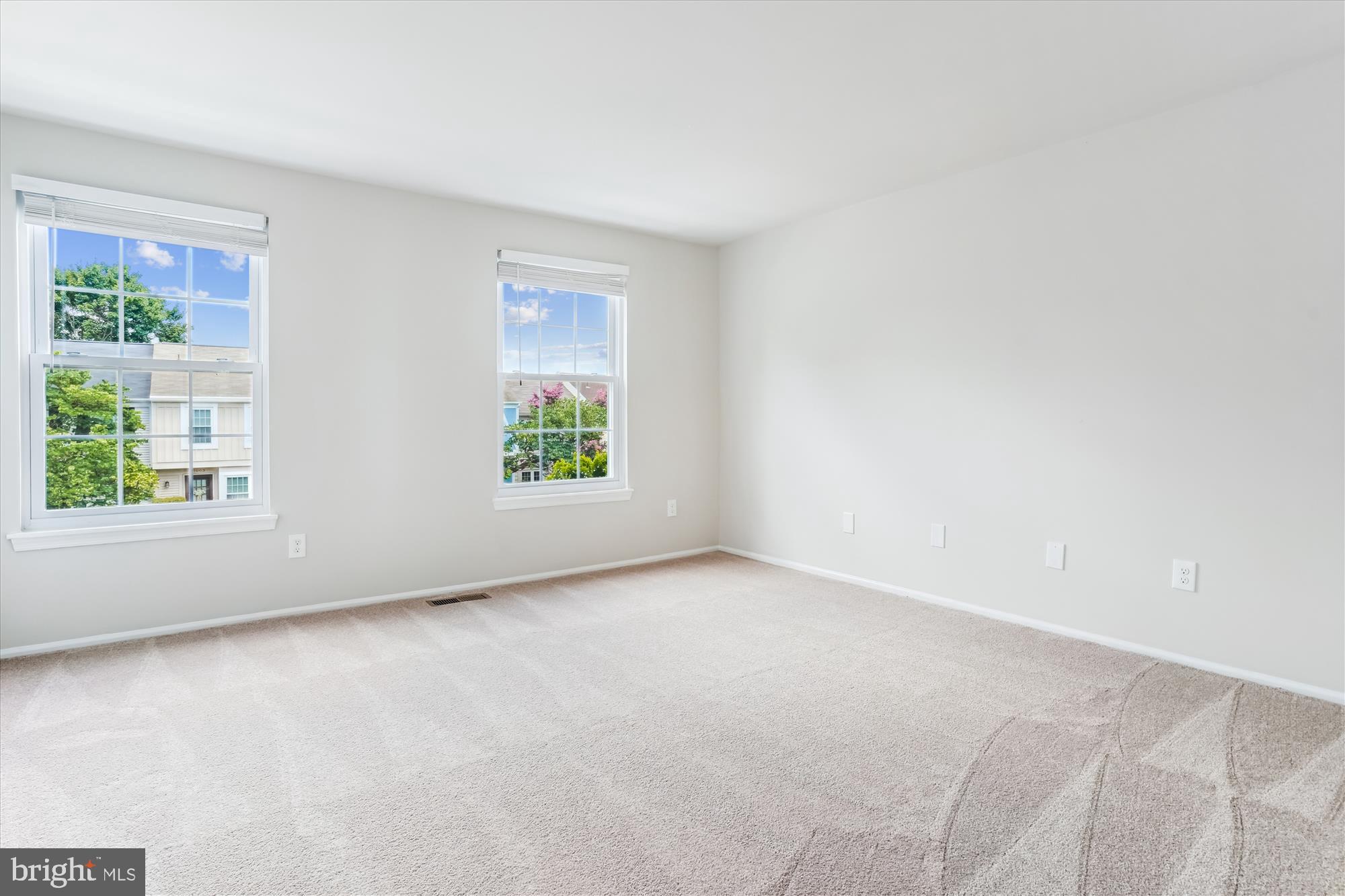 TOWNES OF MANCHESTER WOODS - Residential Lease