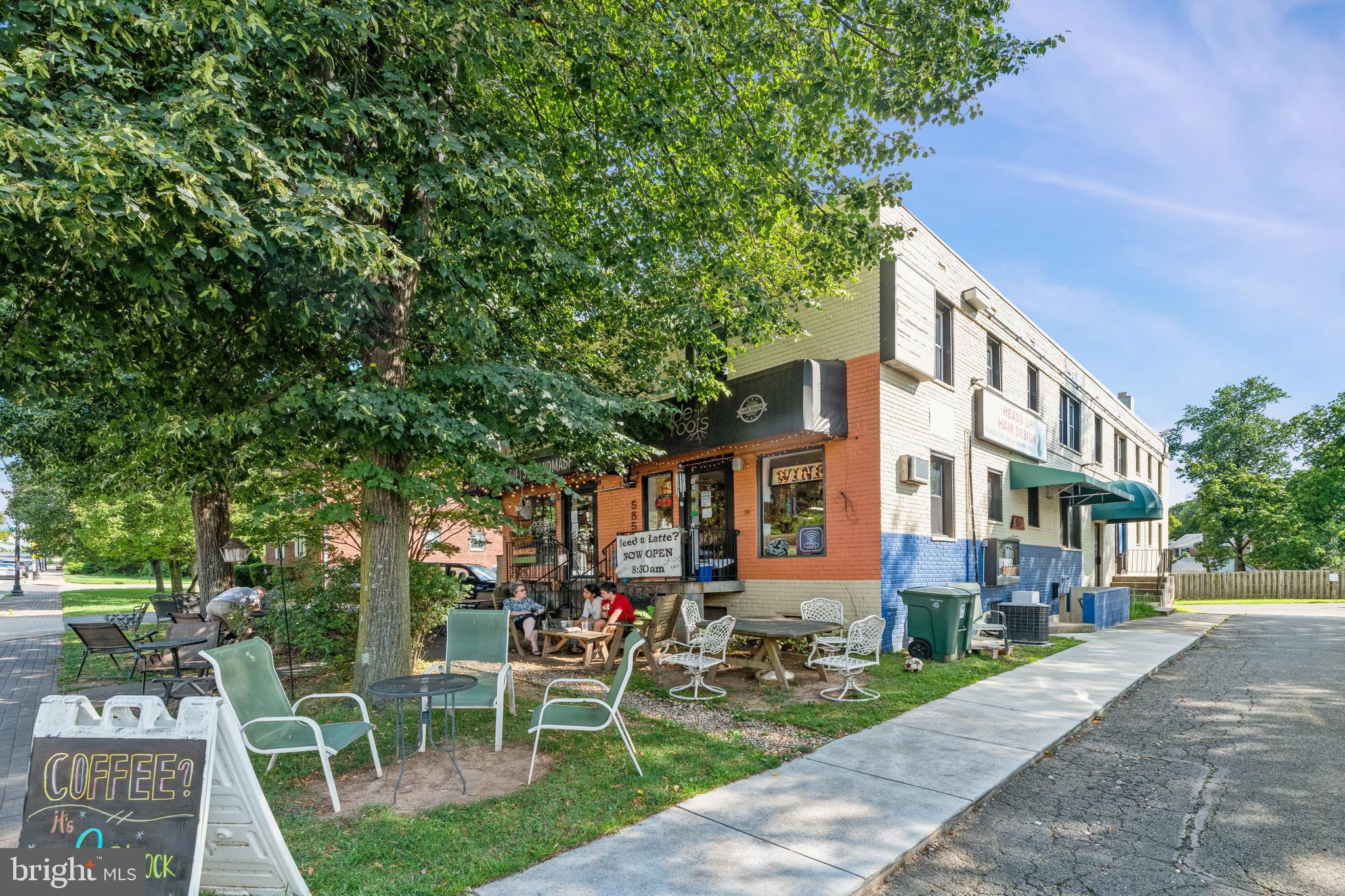 OVER LEE KNOLLS - Residential