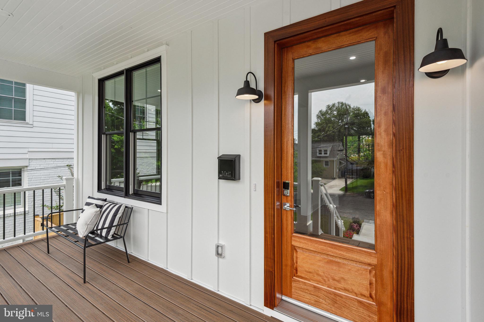 OVER LEE KNOLLS - Residential